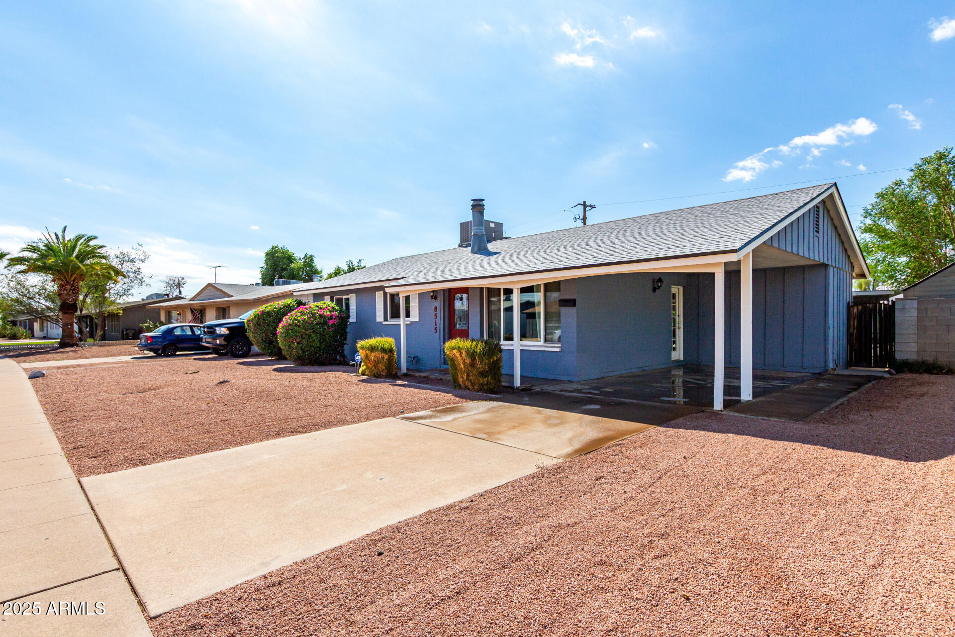 8515 E MACKENZIE Drive