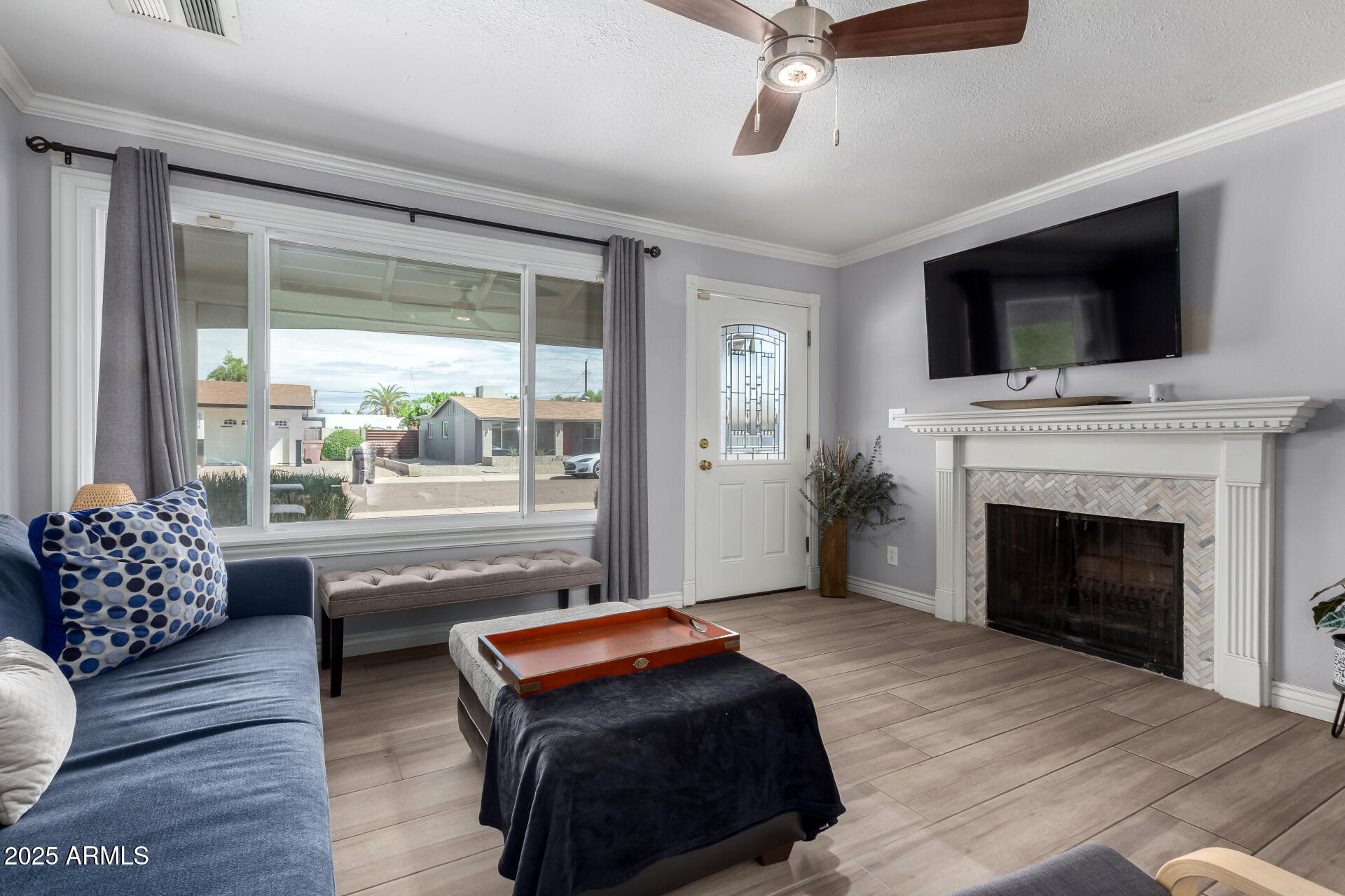 8515 E MACKENZIE Drive