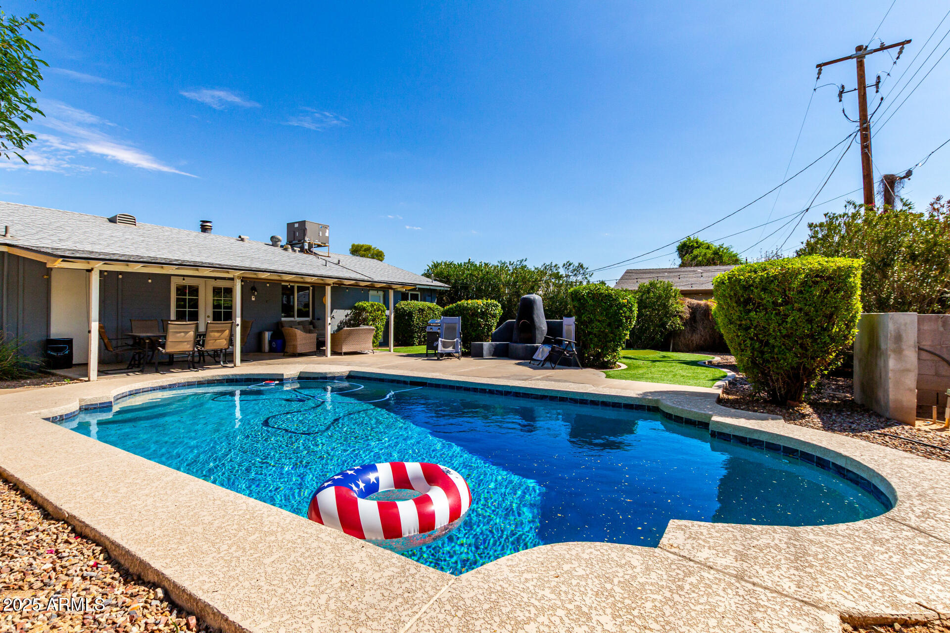 8515 E MACKENZIE Drive