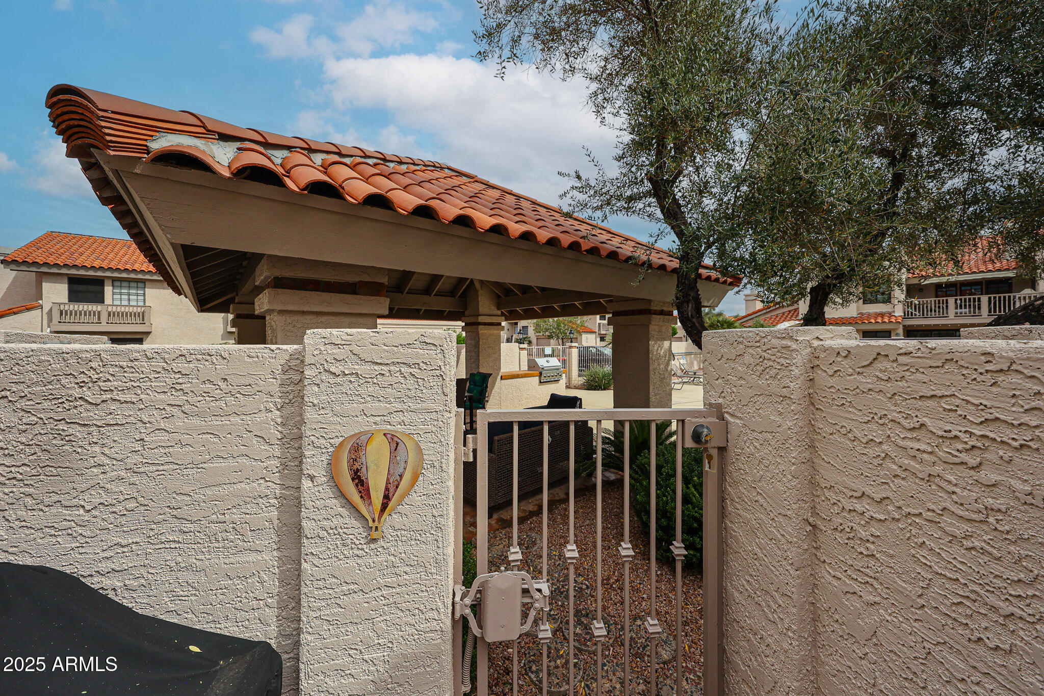 7800 E LINCOLN Drive 1083