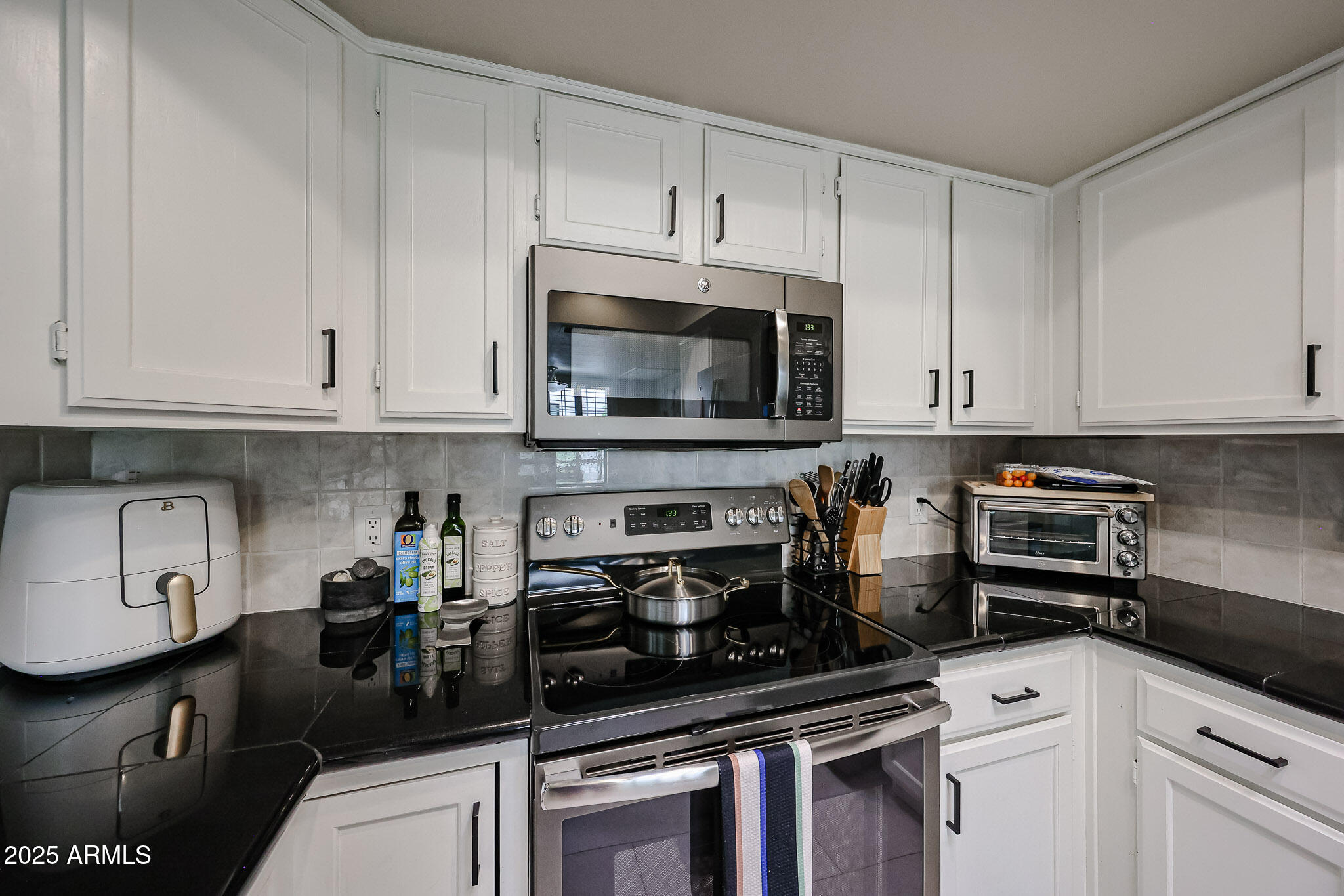 7800 E LINCOLN Drive 1083