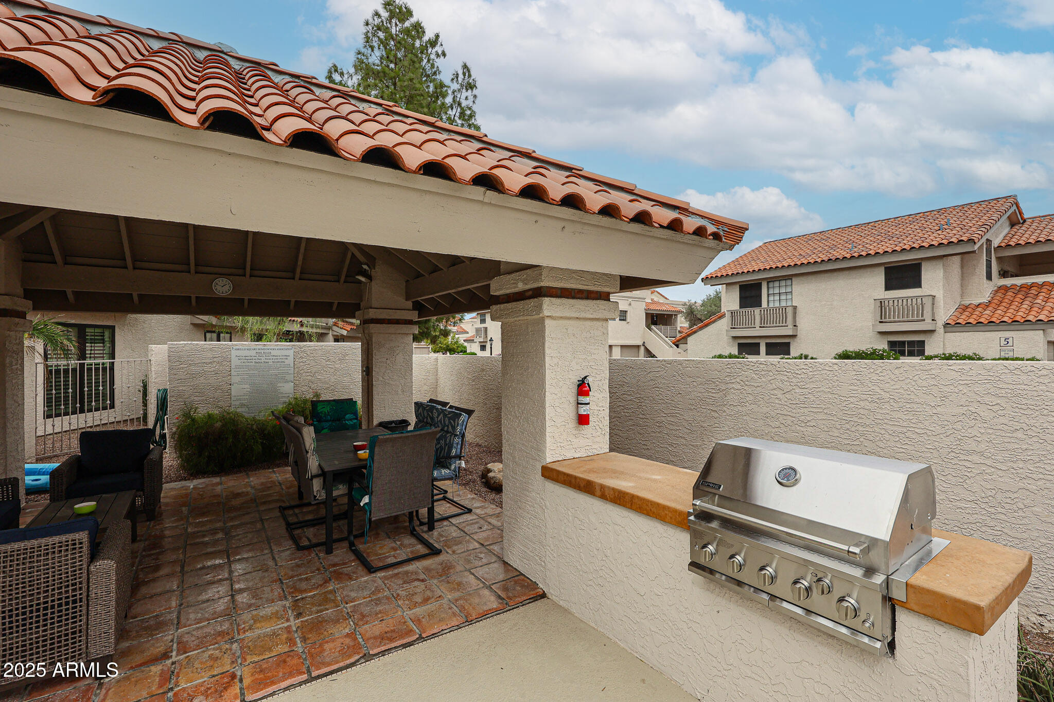 7800 E LINCOLN Drive 1083