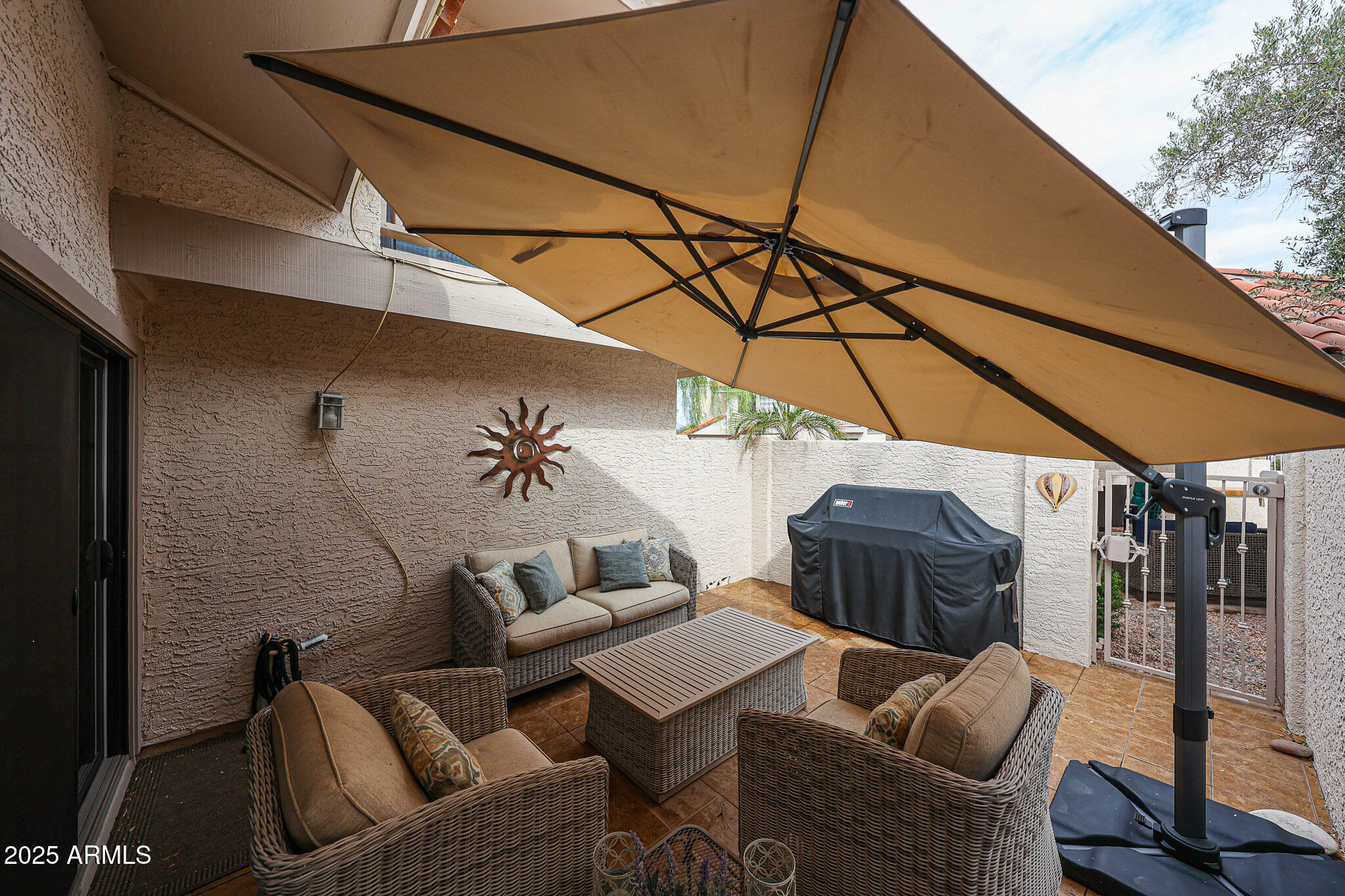 7800 E LINCOLN Drive 1083