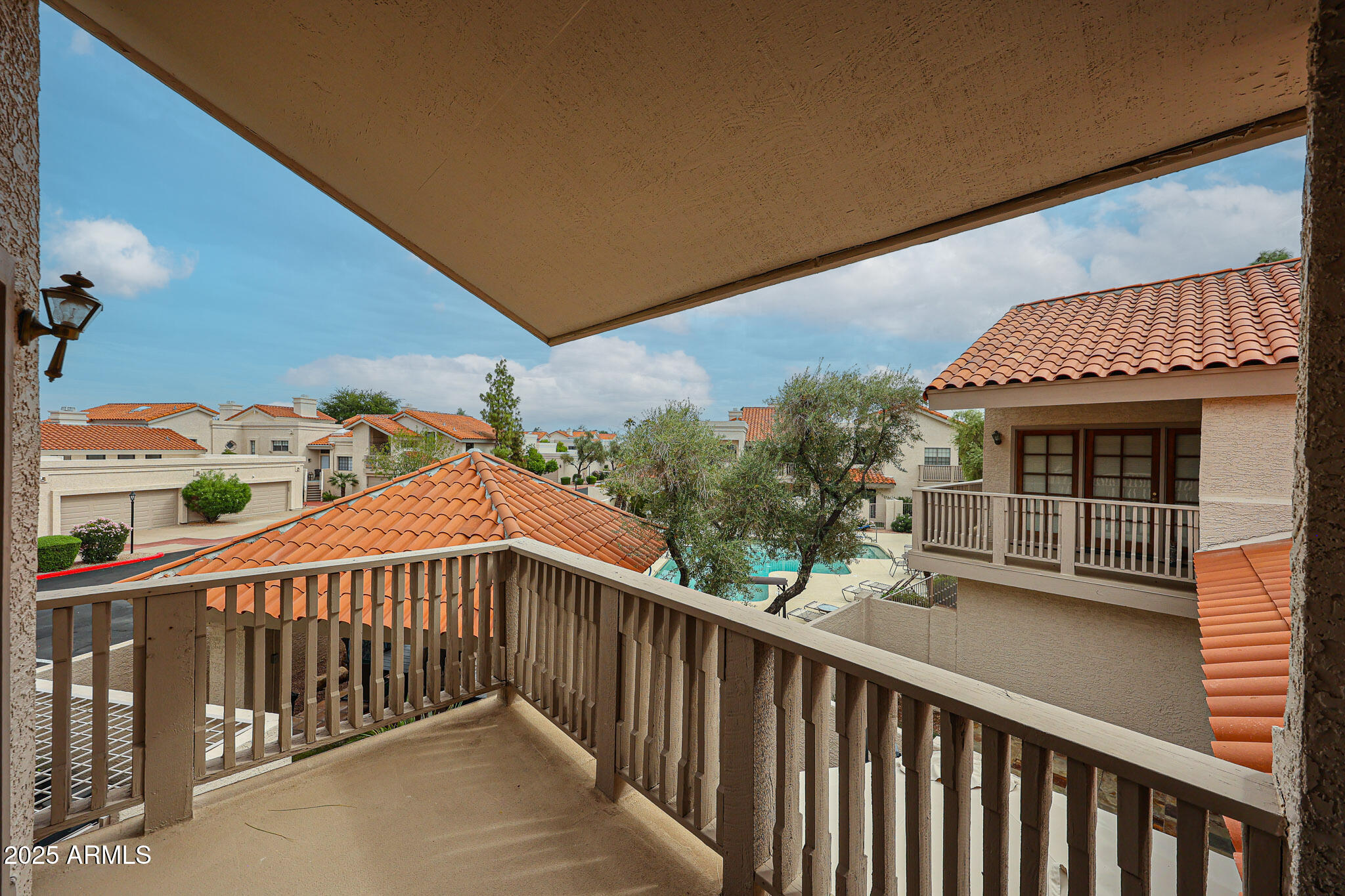 7800 E LINCOLN Drive 1083