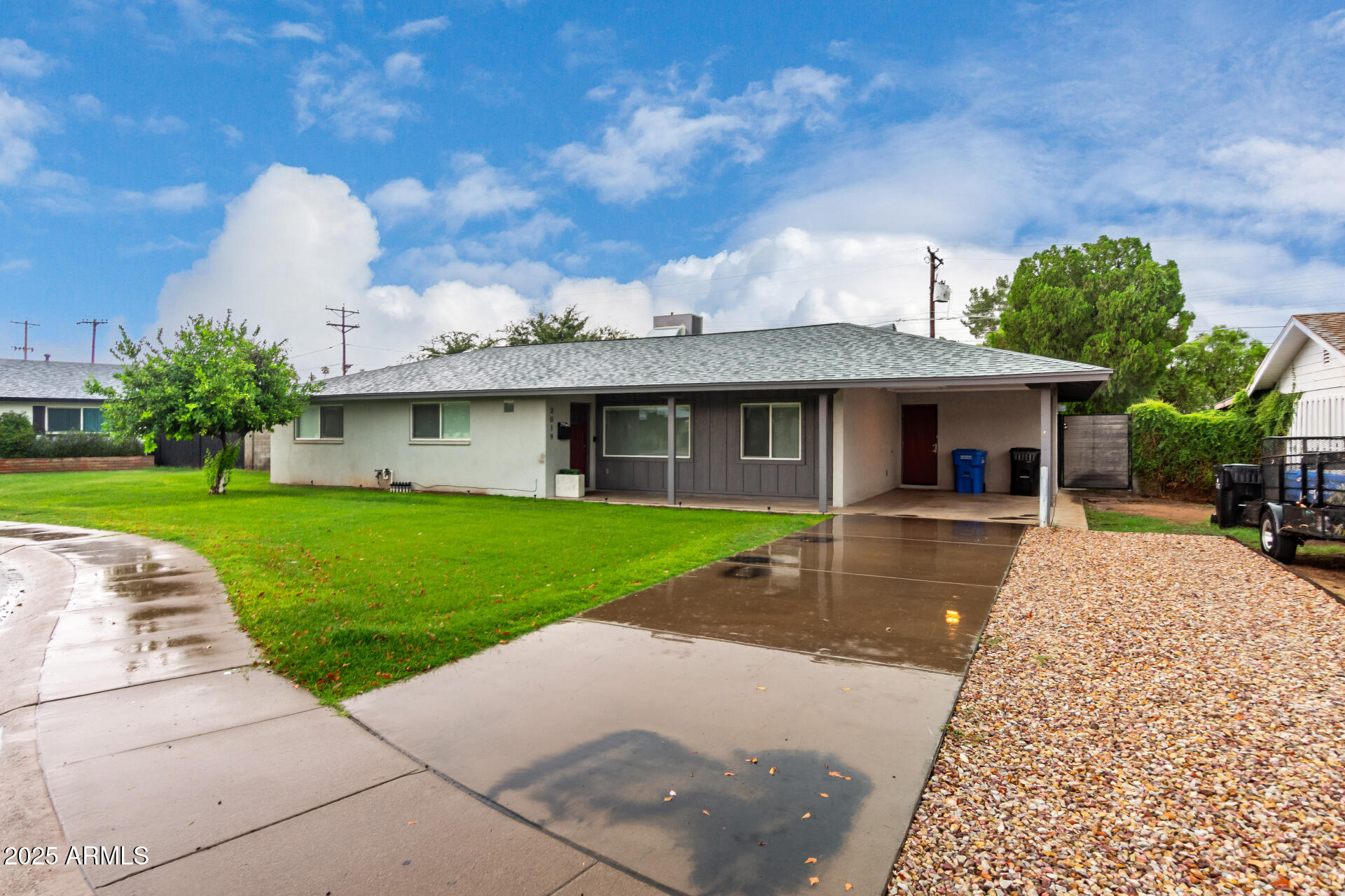 3019 E MITCHELL Drive