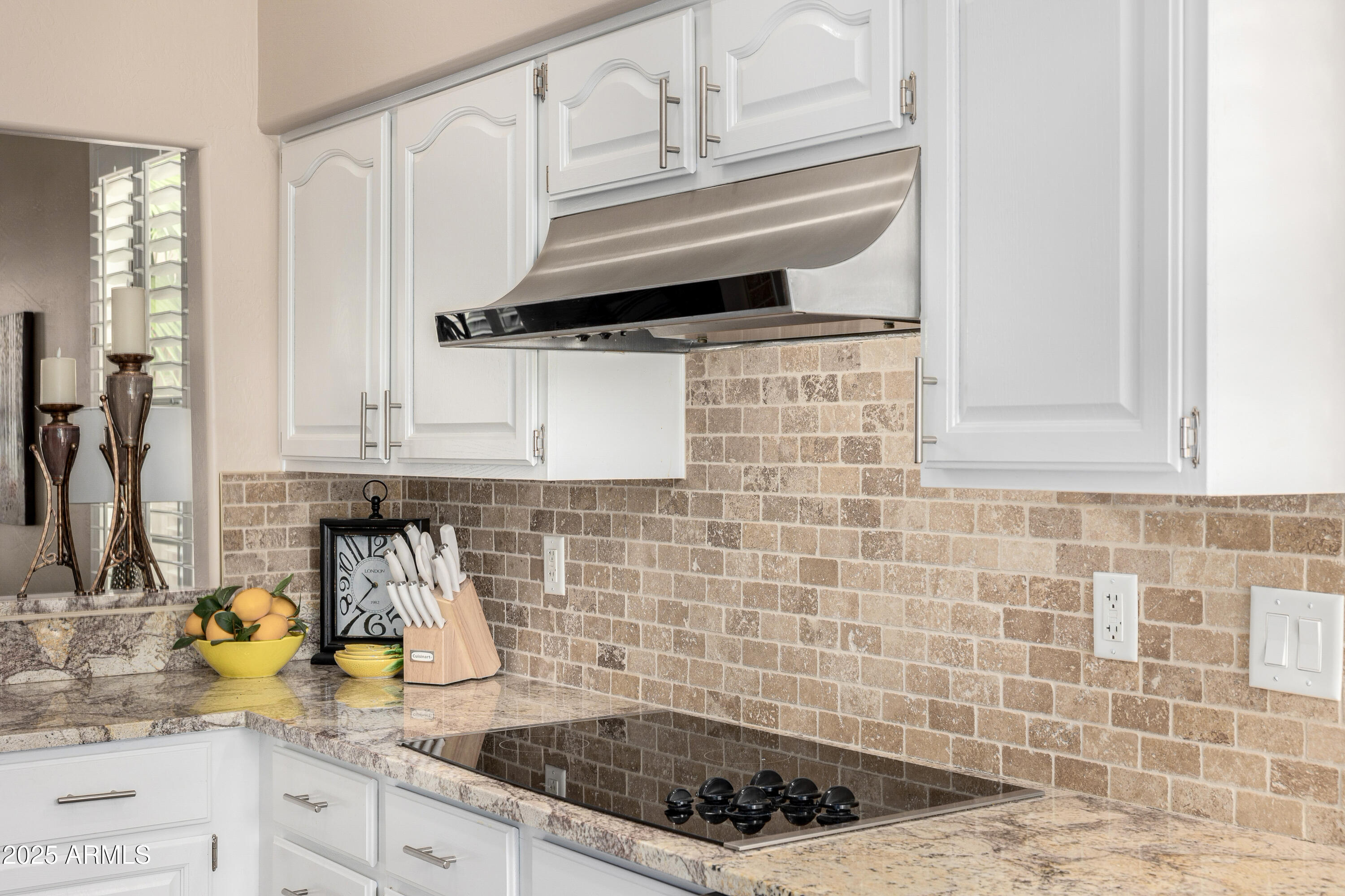 4106 E LUPINE Avenue