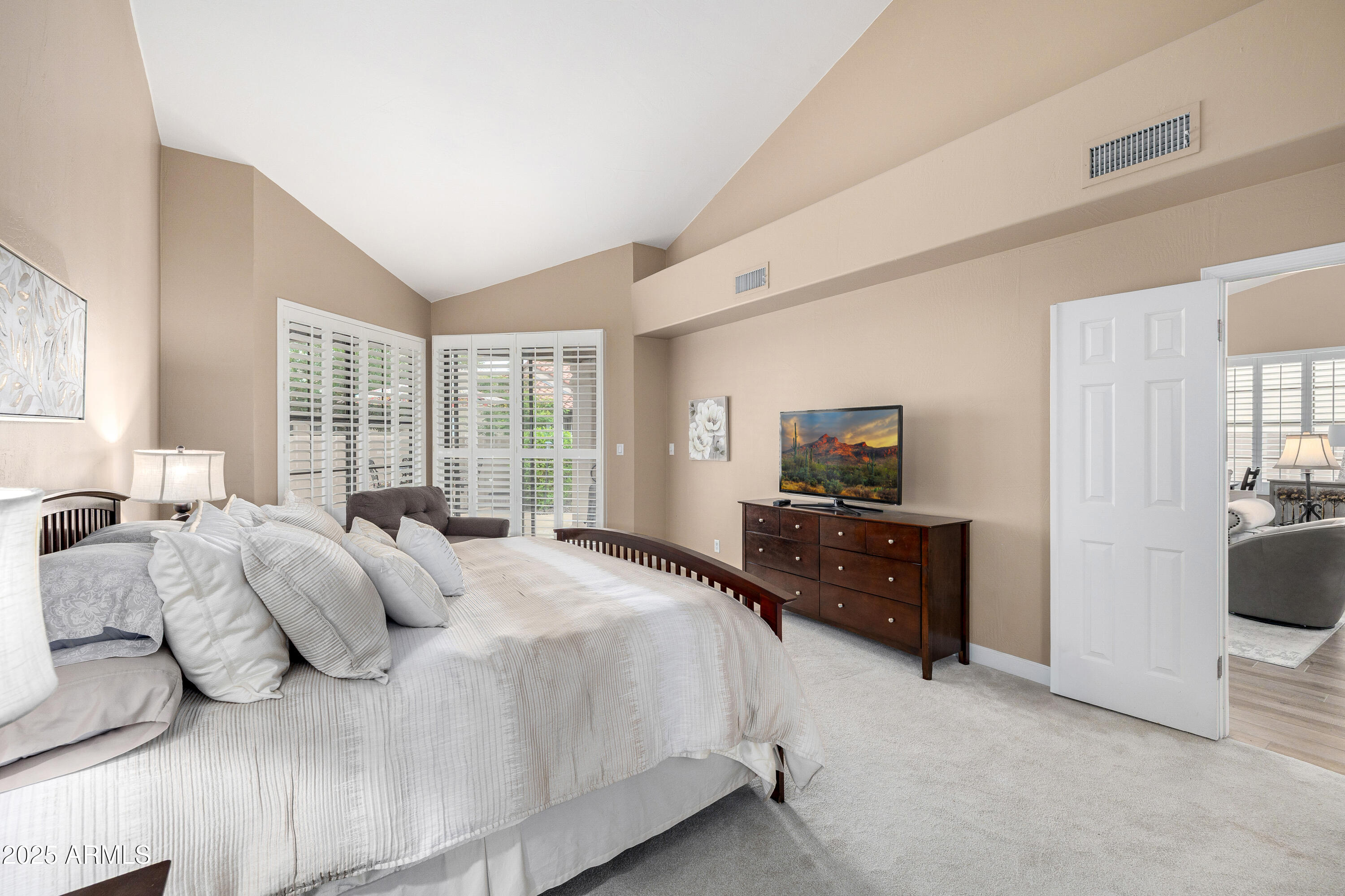 4106 E LUPINE Avenue