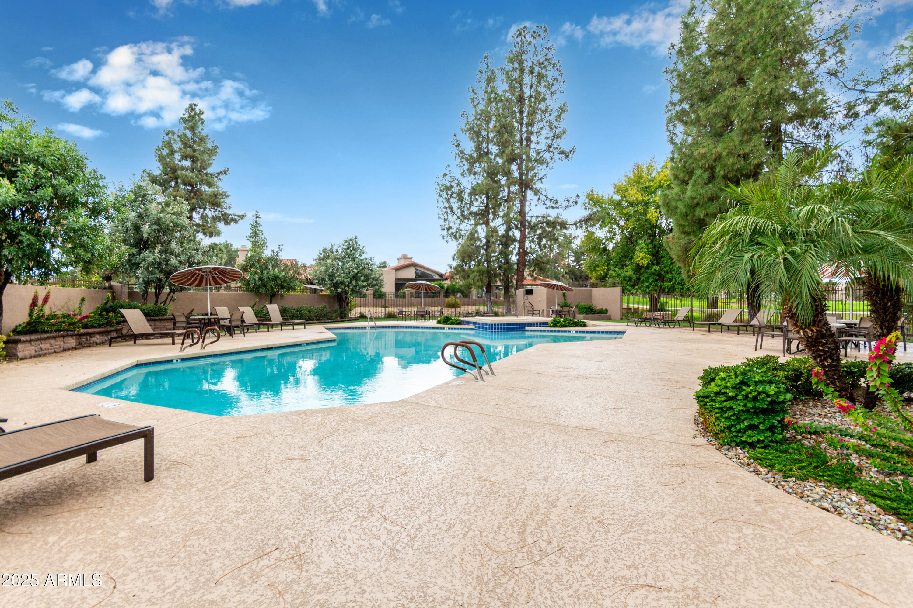 4106 E LUPINE Avenue