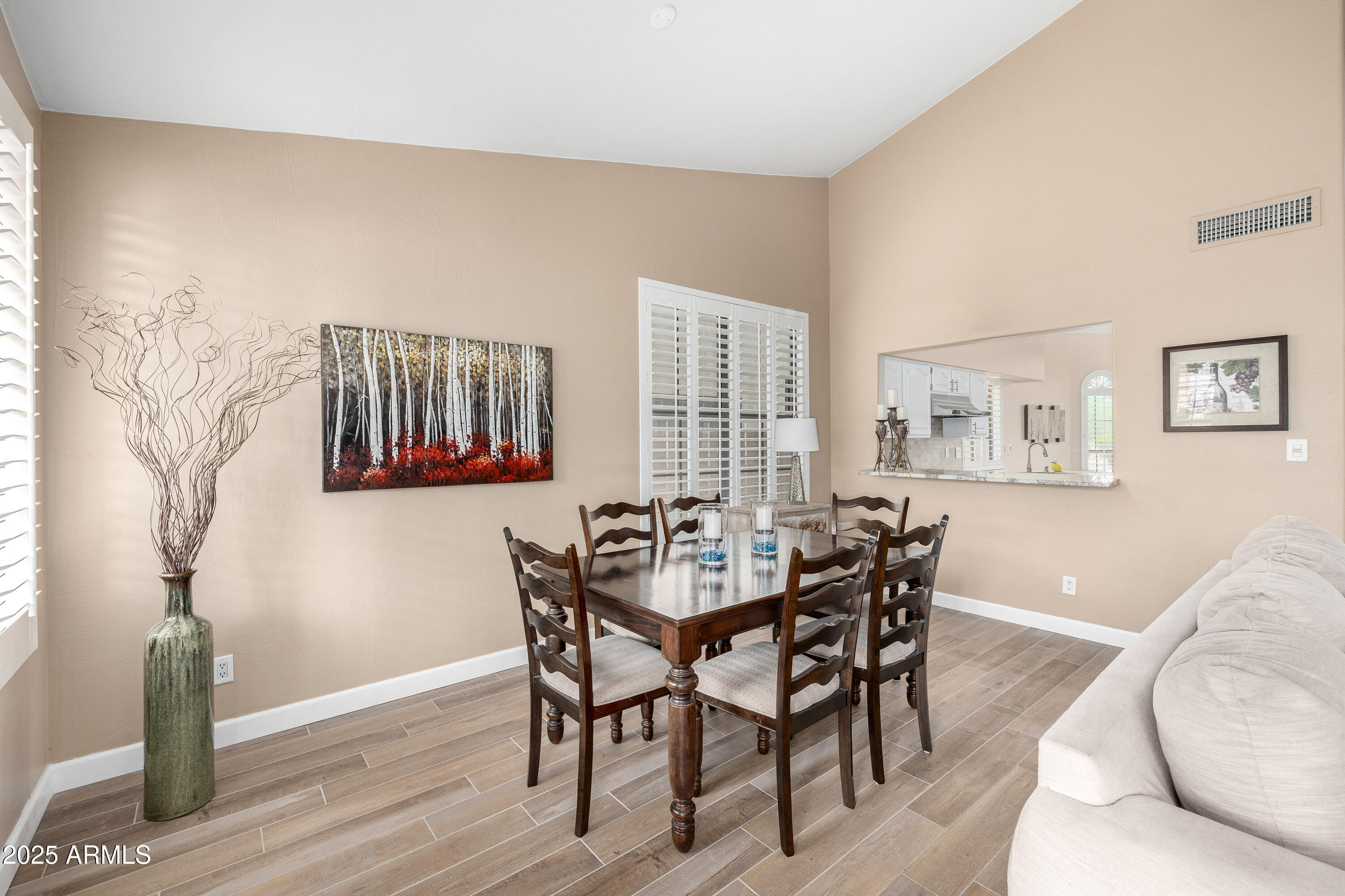 4106 E LUPINE Avenue