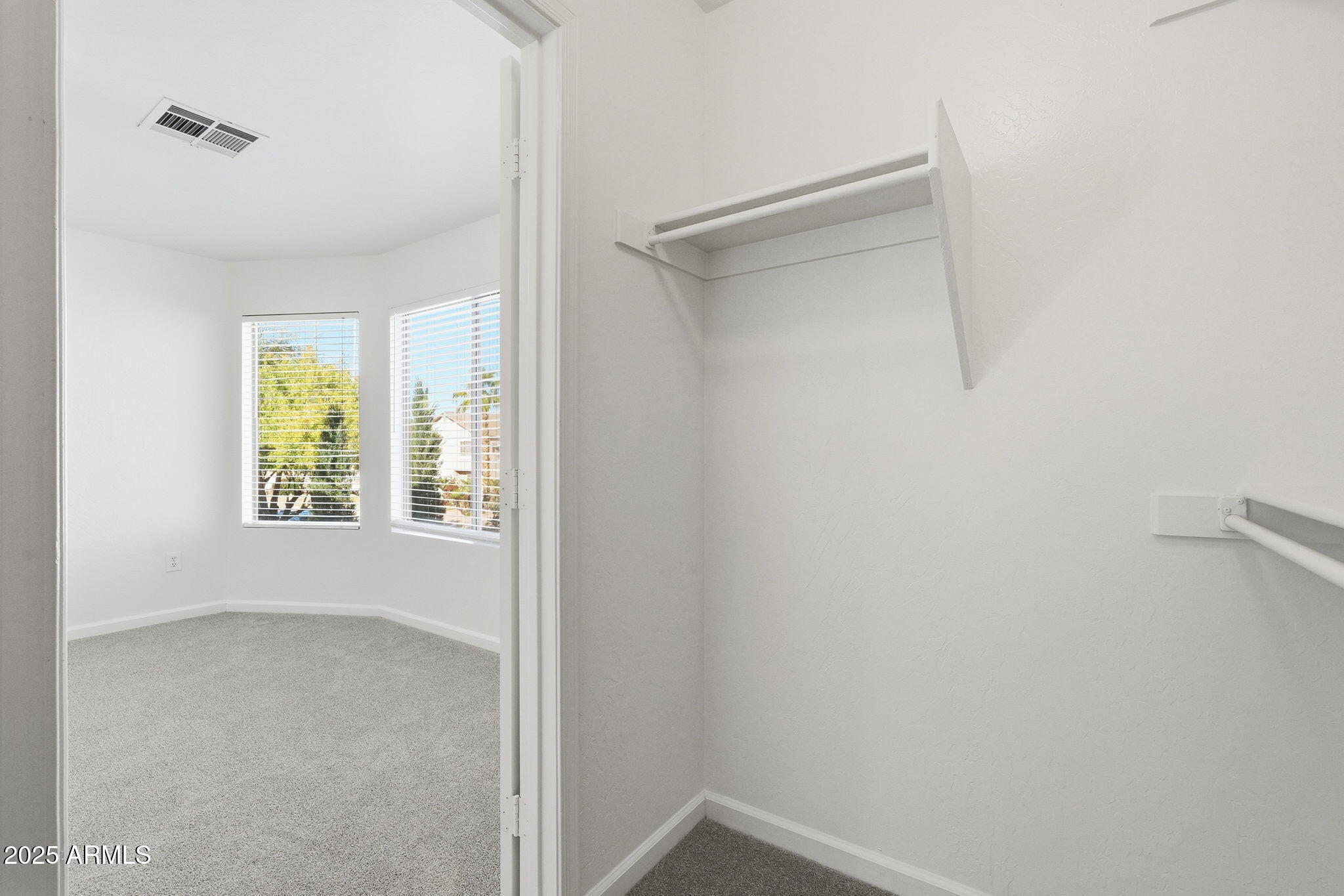 2061 E APPALOOSA Road