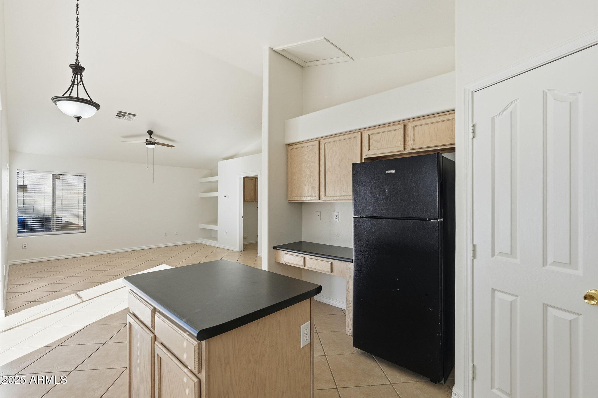 2061 E APPALOOSA Road