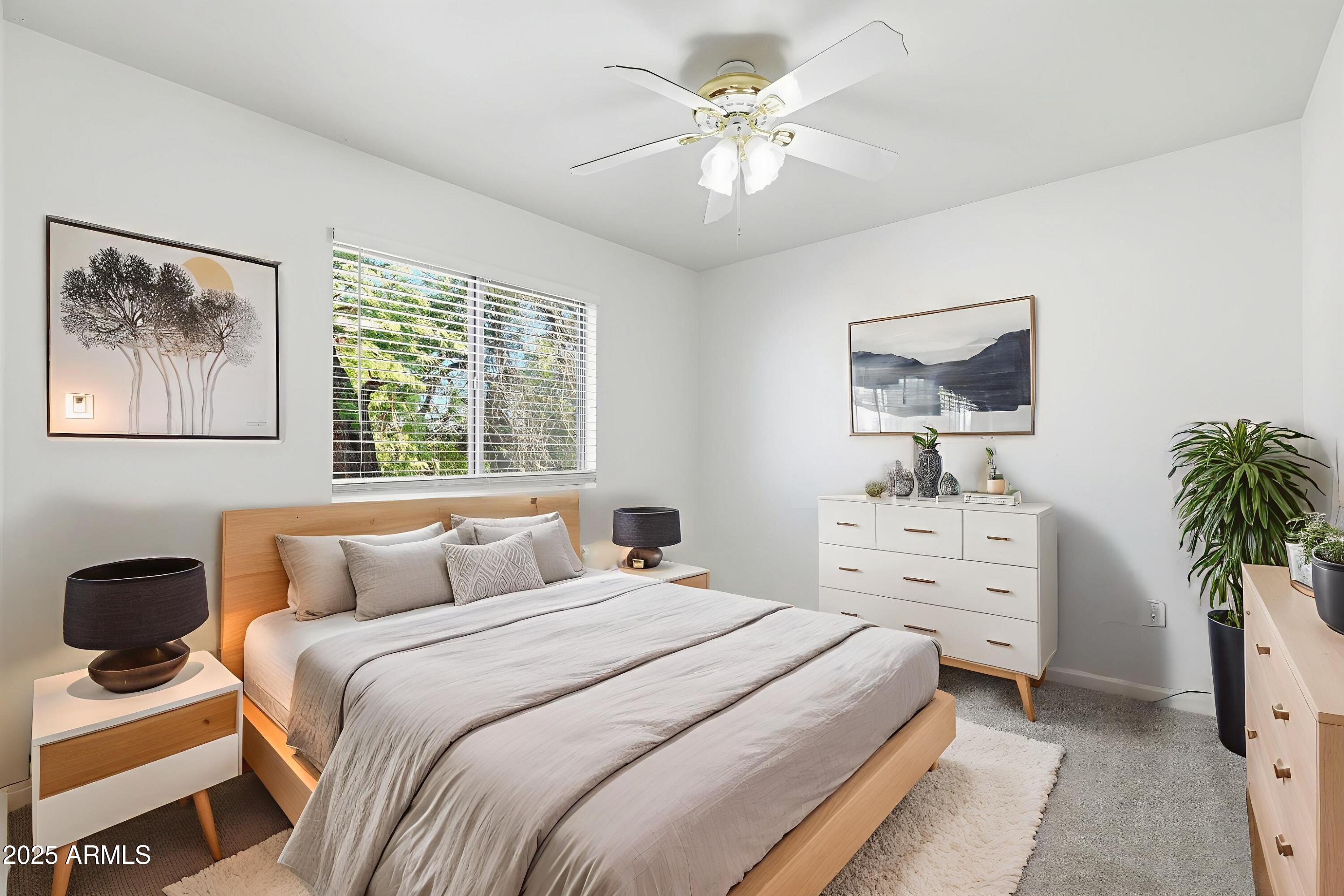 2061 E APPALOOSA Road