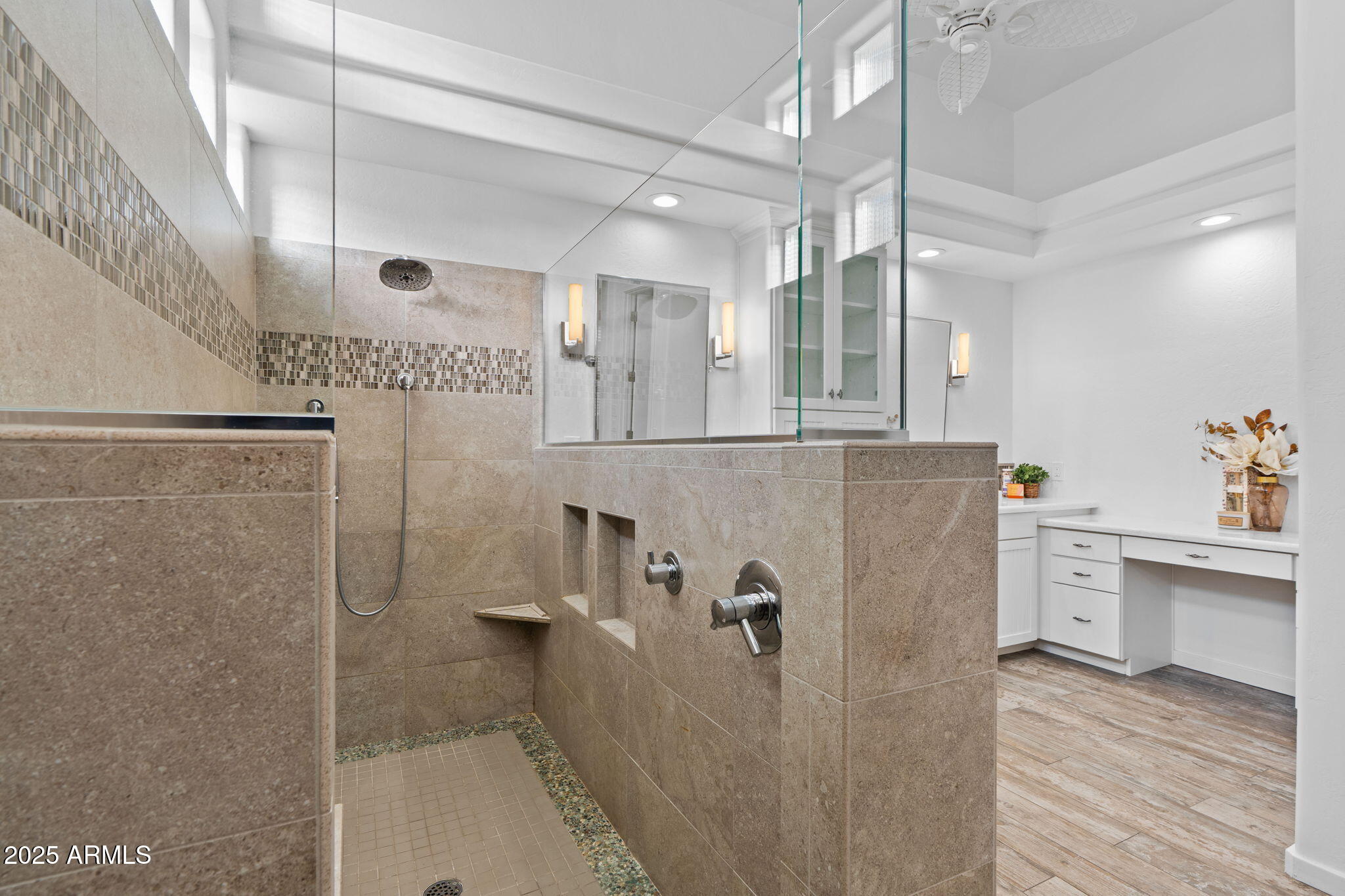 11033 E BETONY Drive