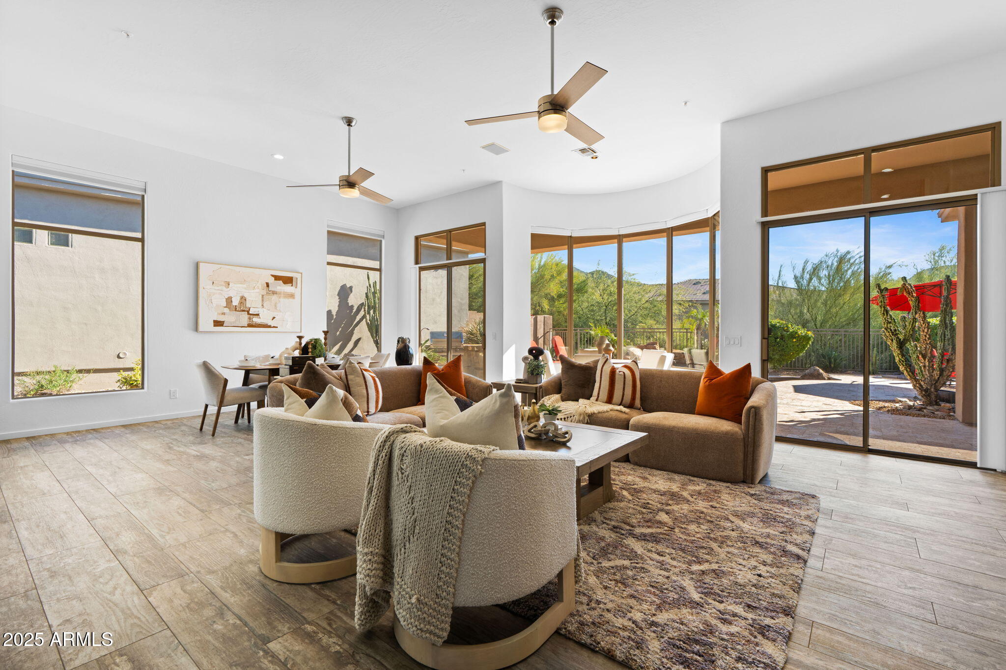 11033 E BETONY Drive