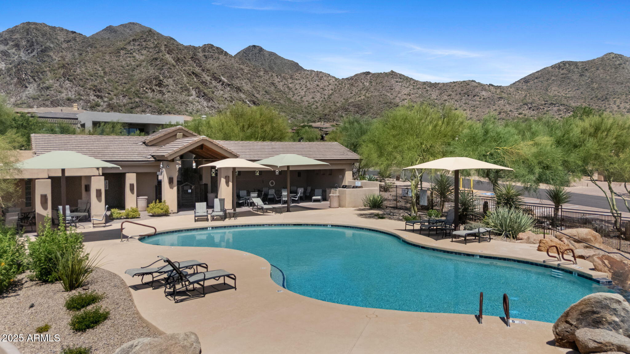 11033 E BETONY Drive