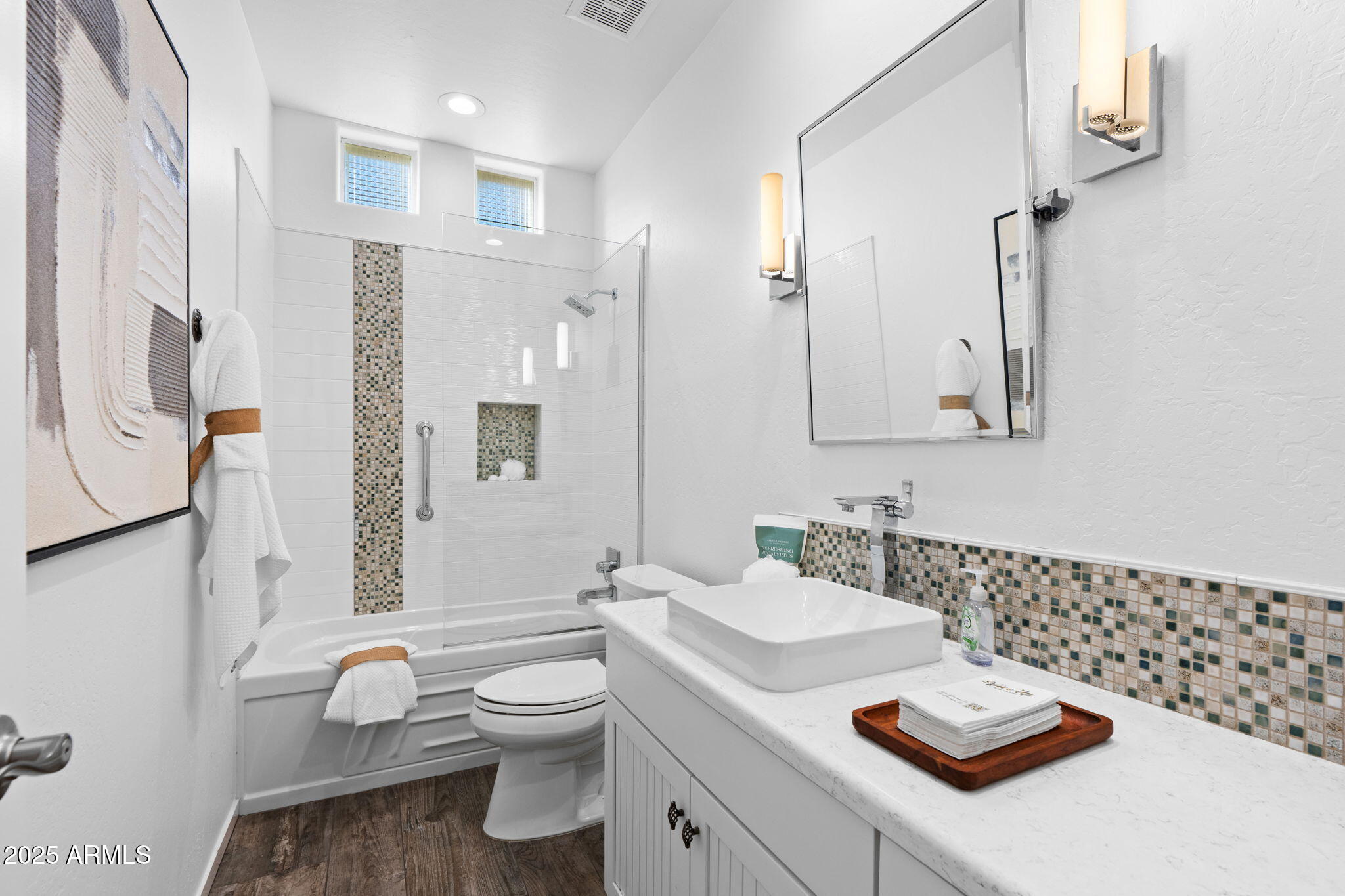 11033 E BETONY Drive