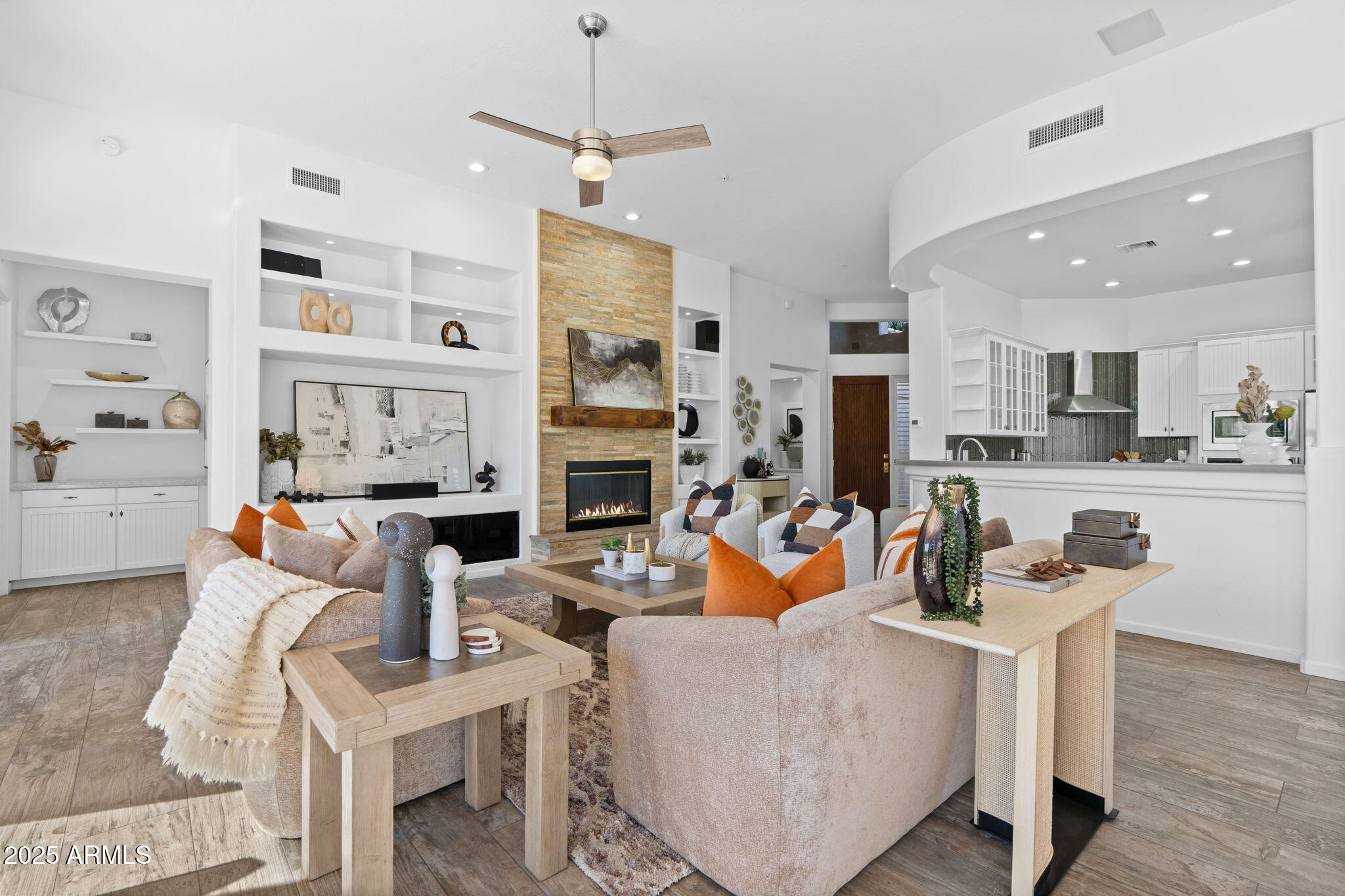 11033 E BETONY Drive