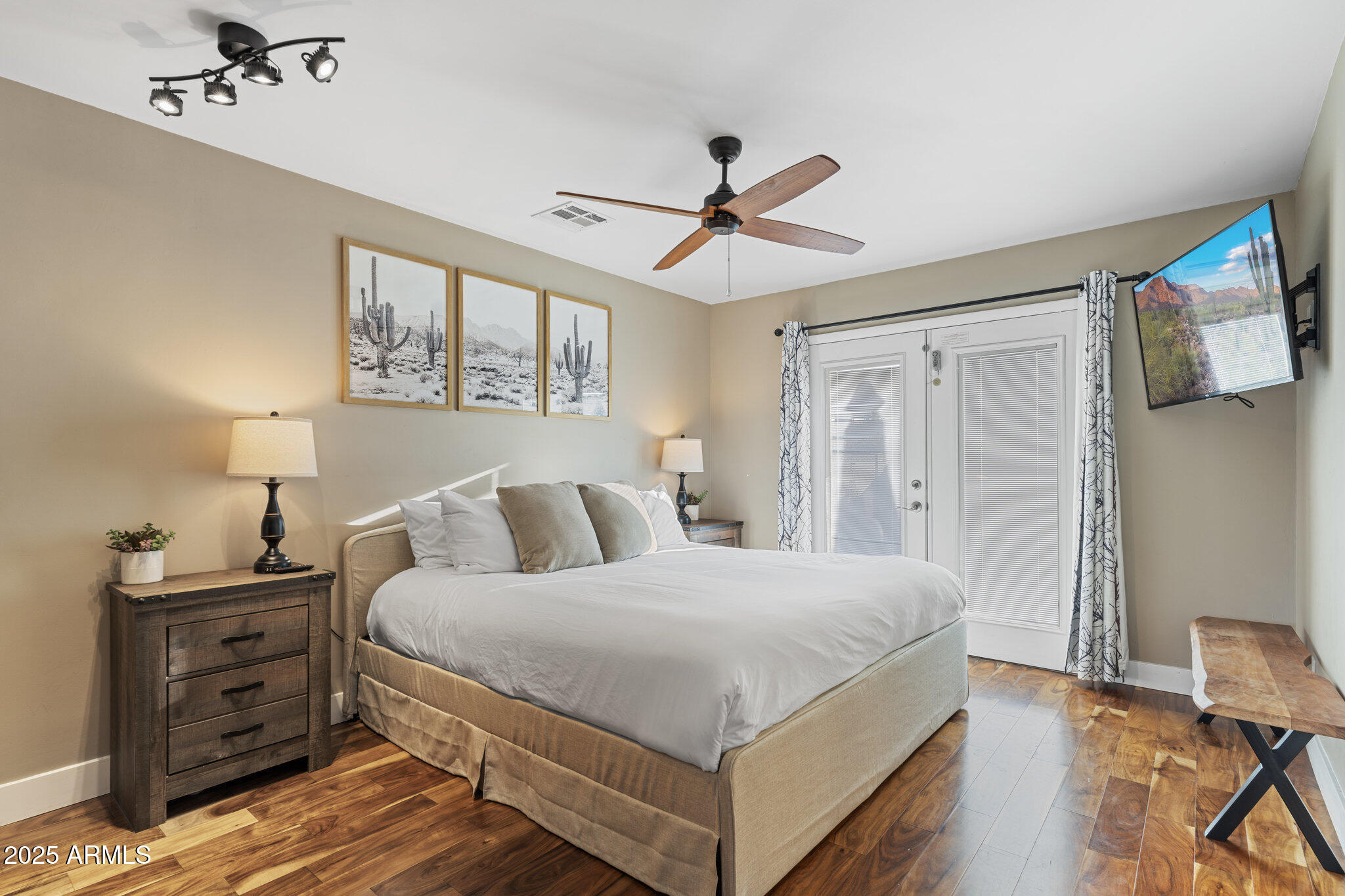 8507 E MONTECITO Avenue