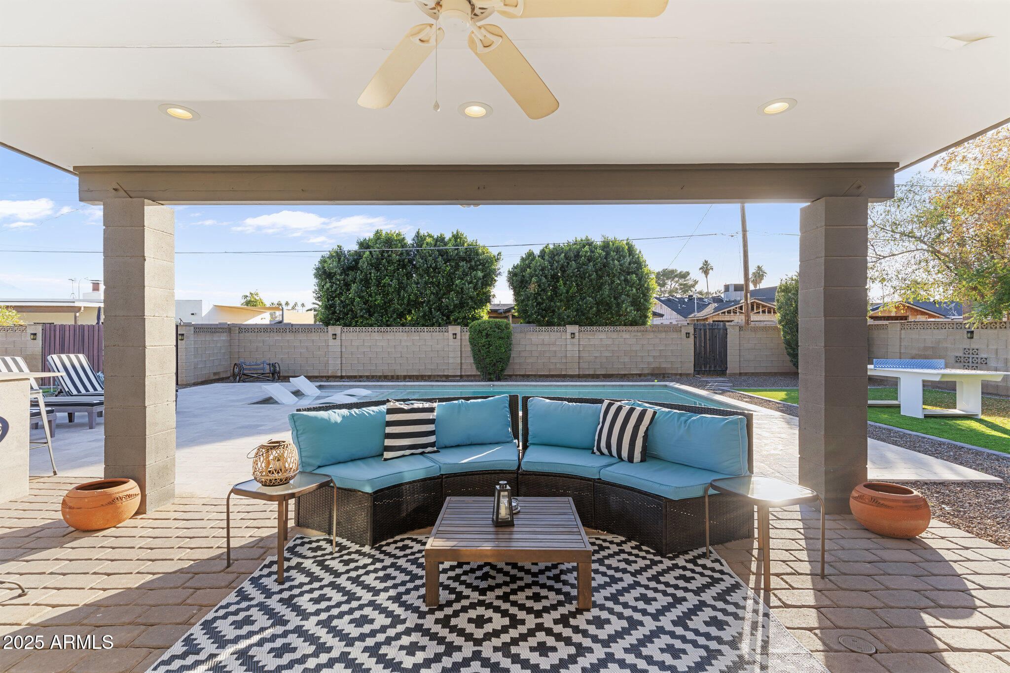 8507 E MONTECITO Avenue