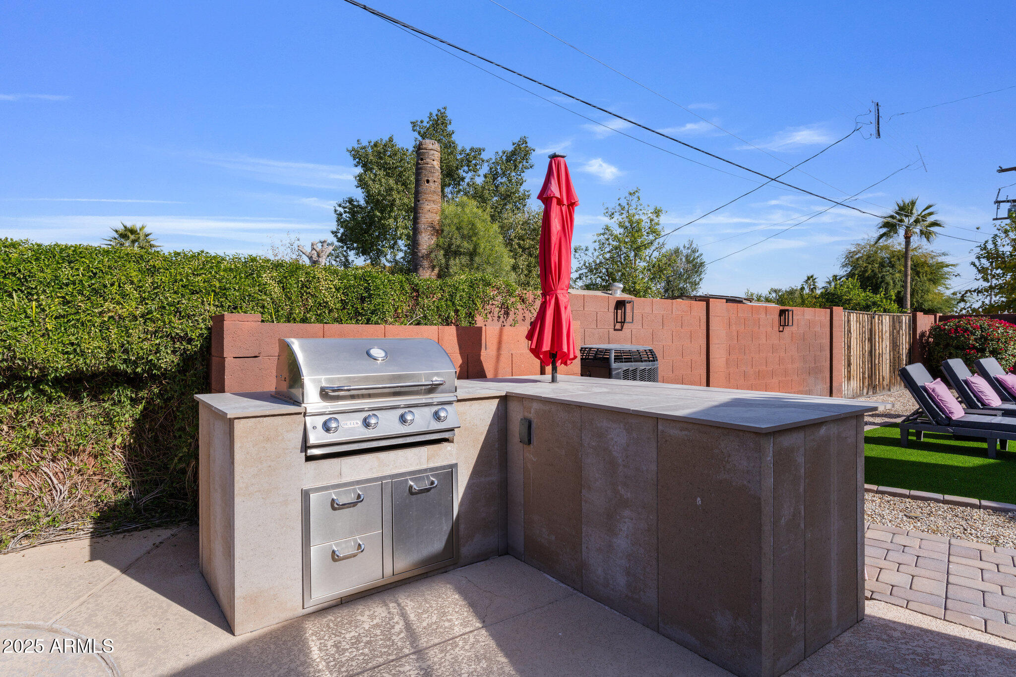 8450 E MONTECITO Avenue