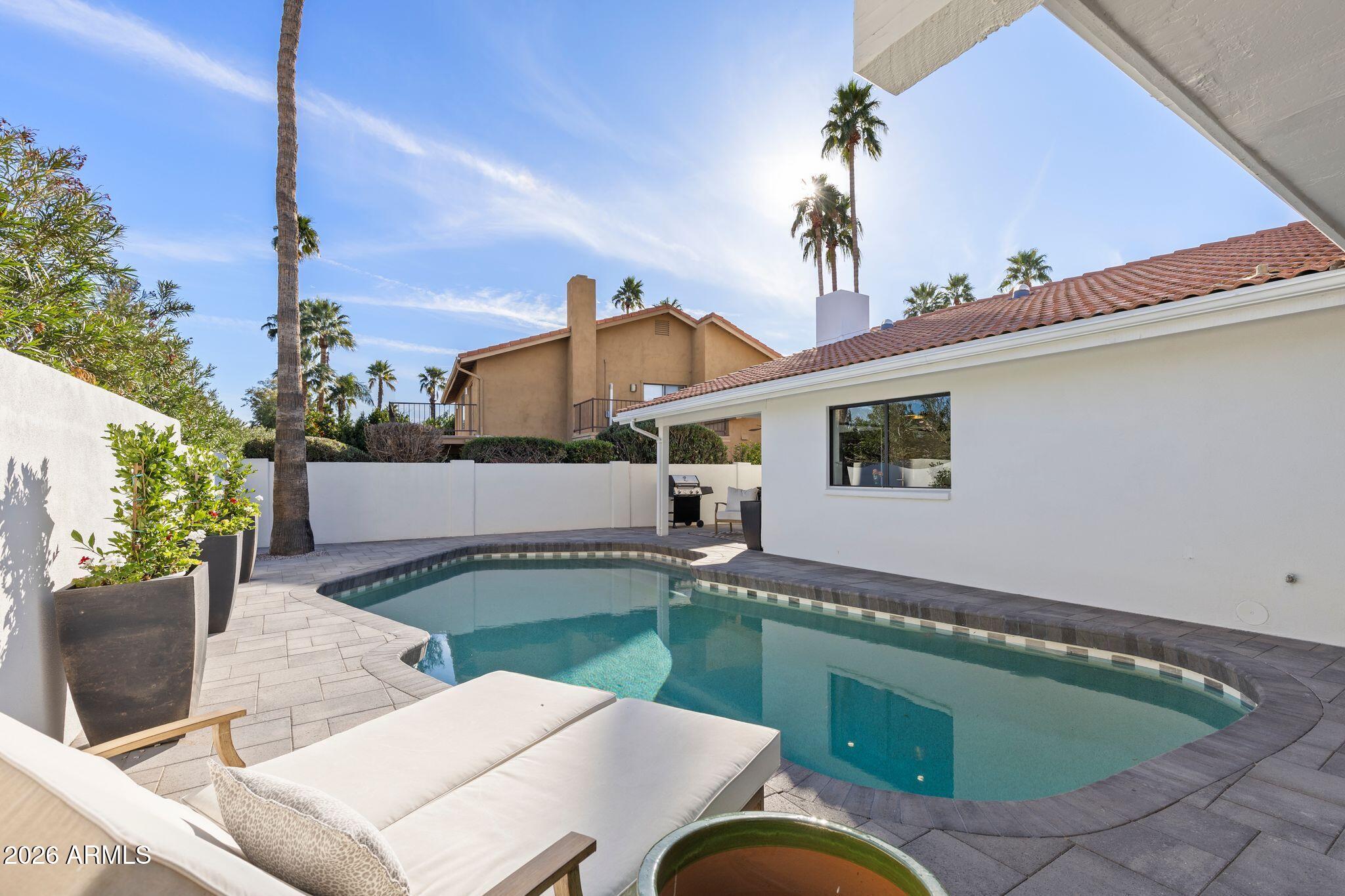 7553 E WOODSHIRE Cove