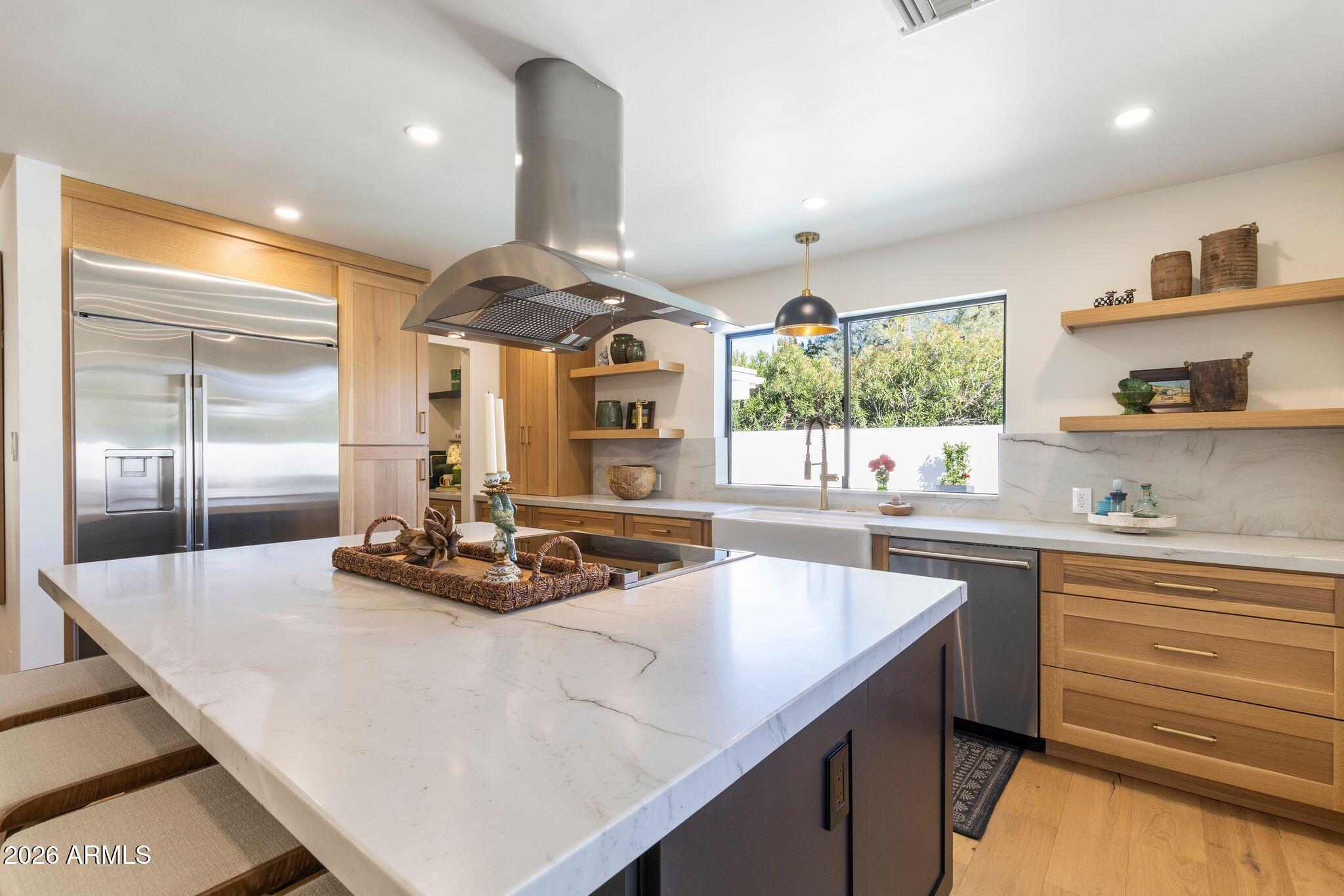 7553 E WOODSHIRE Cove