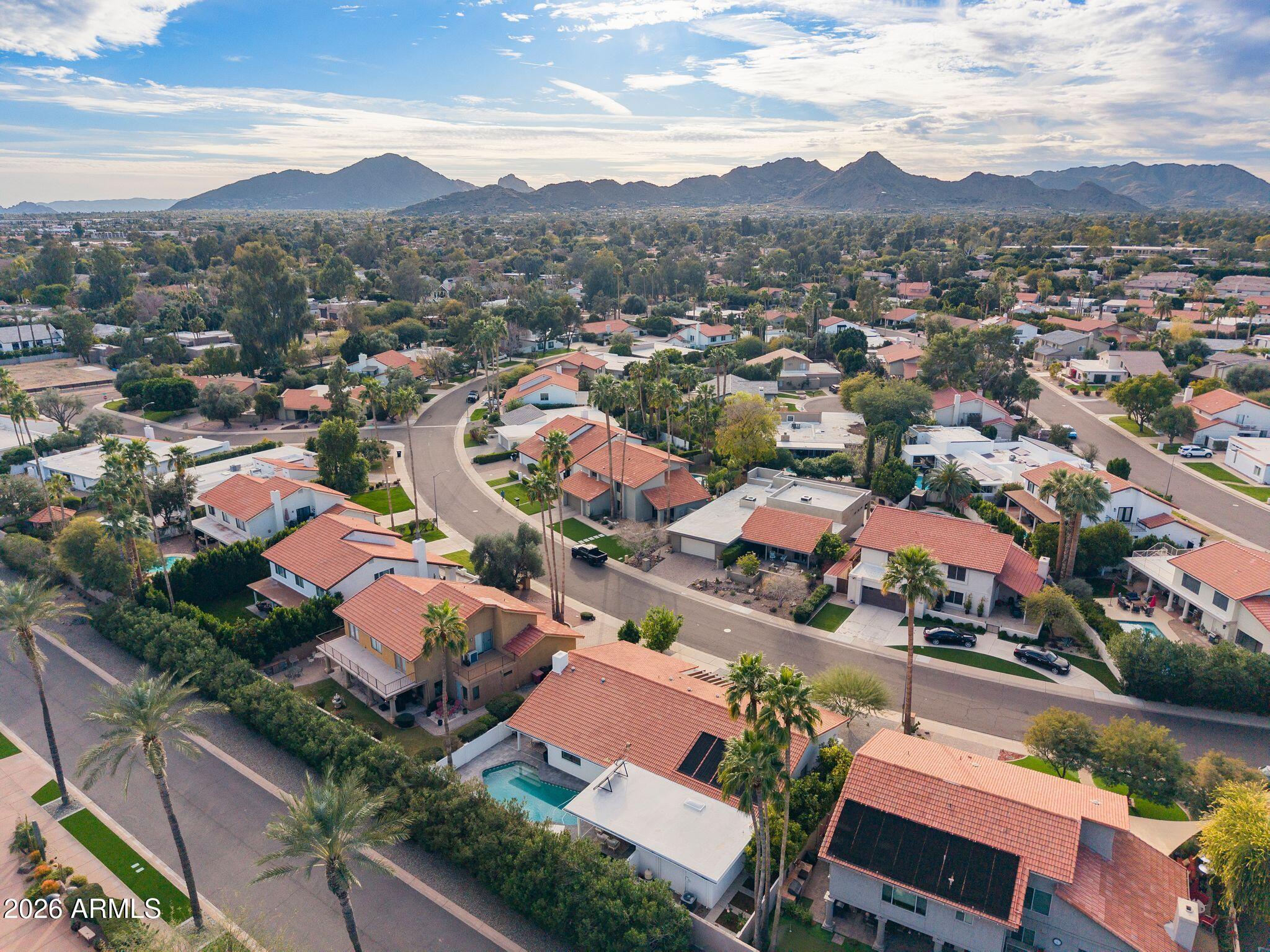 7553 E WOODSHIRE Cove