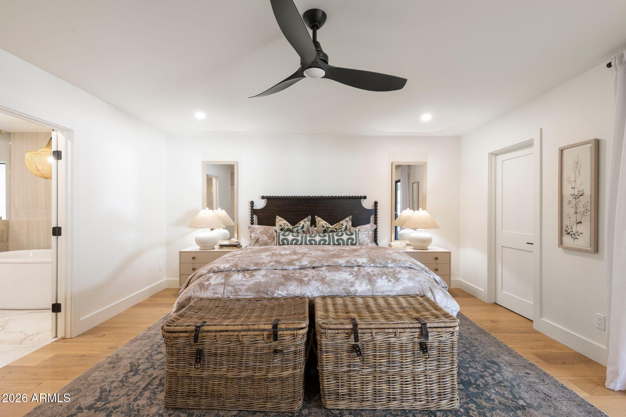 7553 E WOODSHIRE Cove