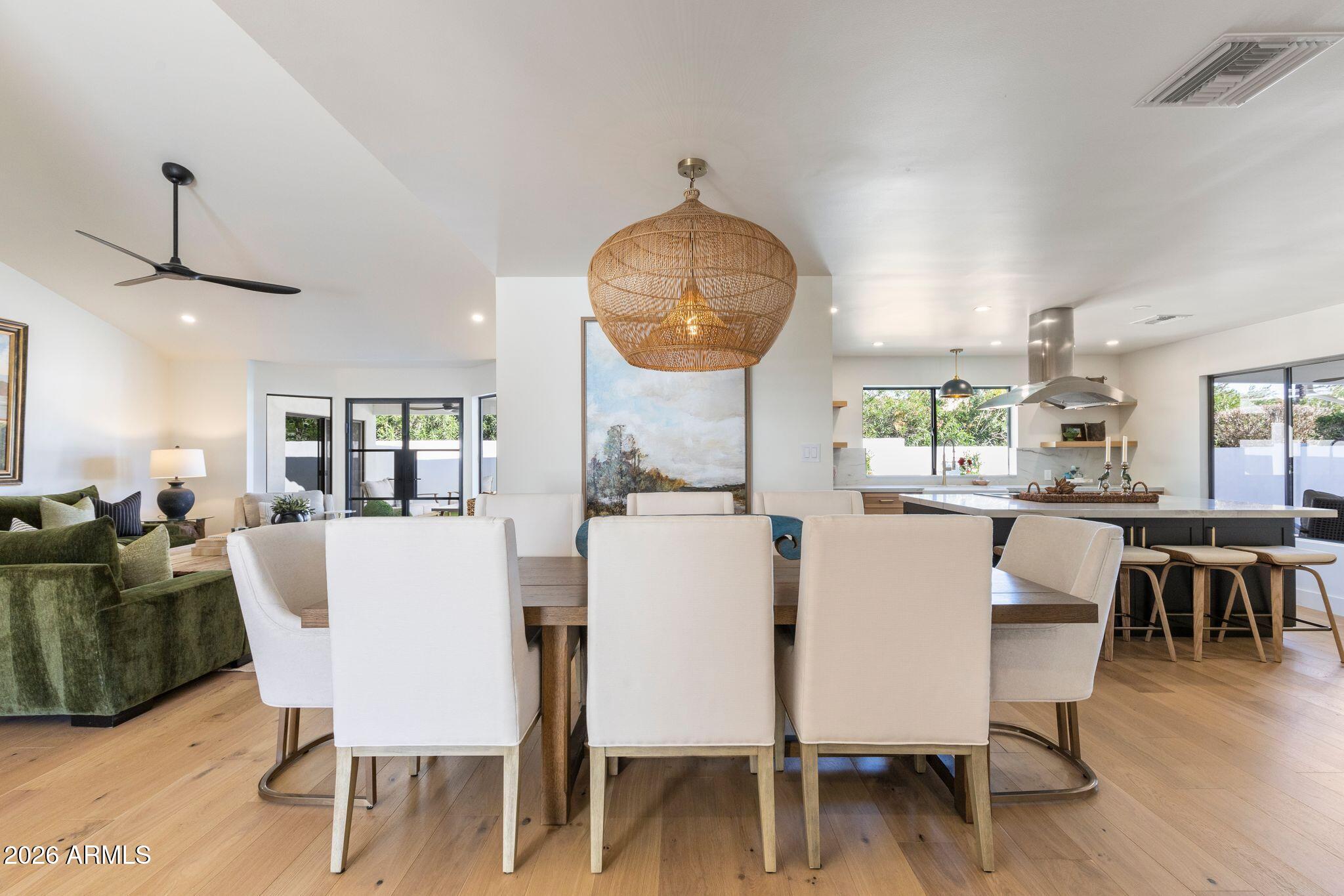 7553 E WOODSHIRE Cove