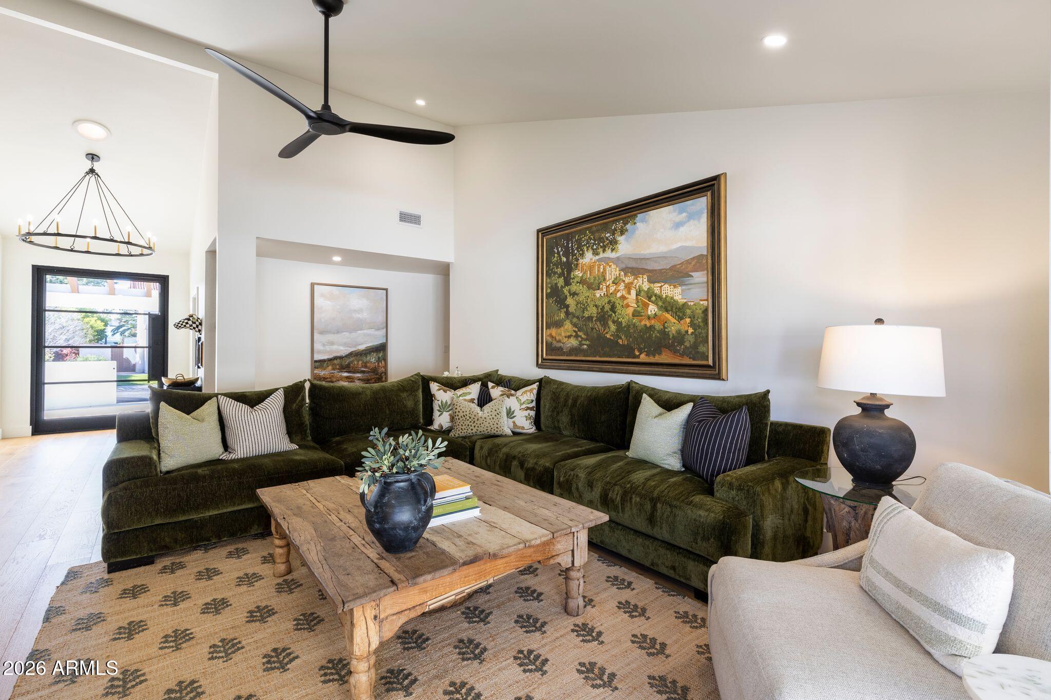 7553 E WOODSHIRE Cove