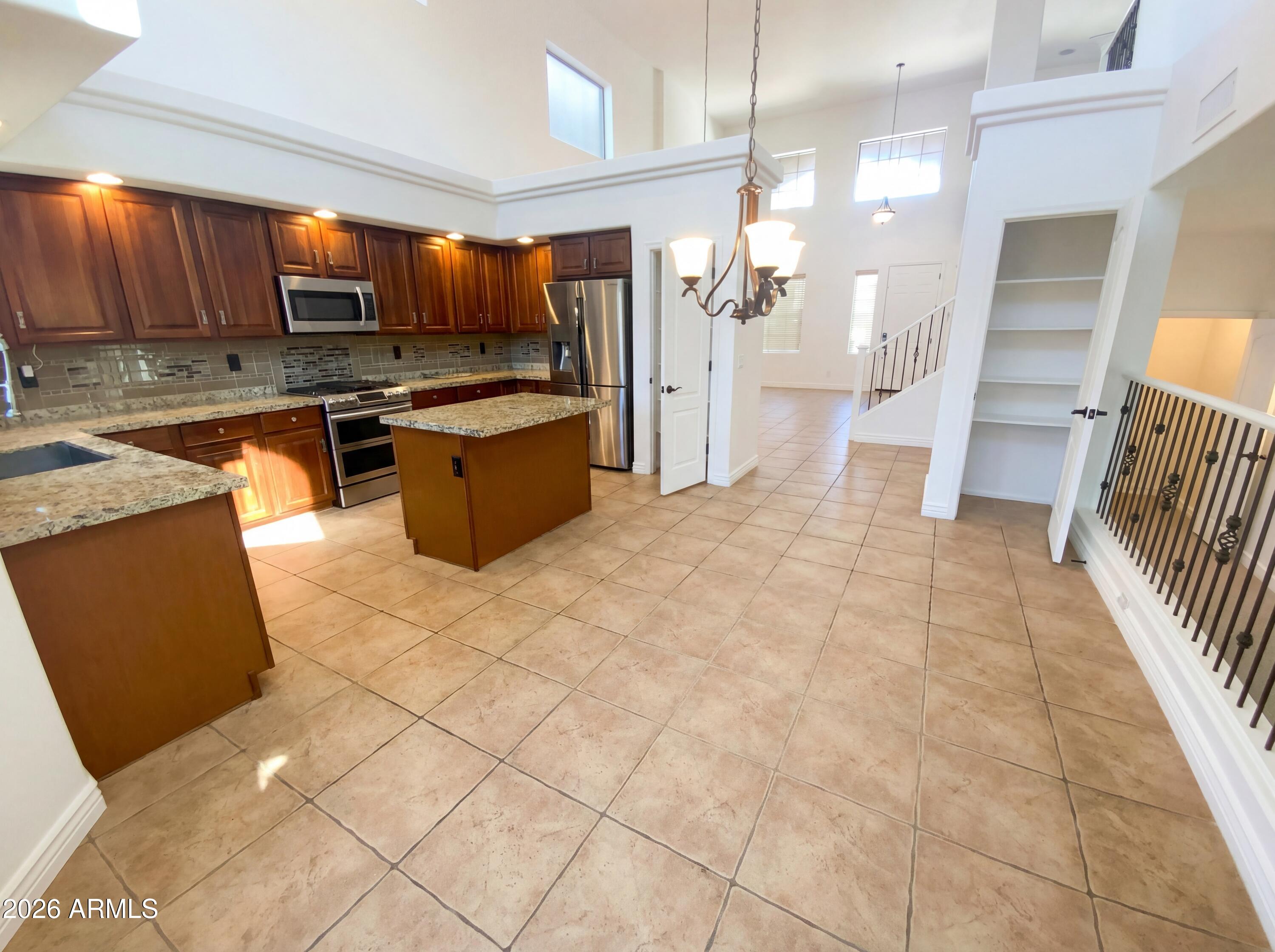 14961 W POINSETTIA Drive