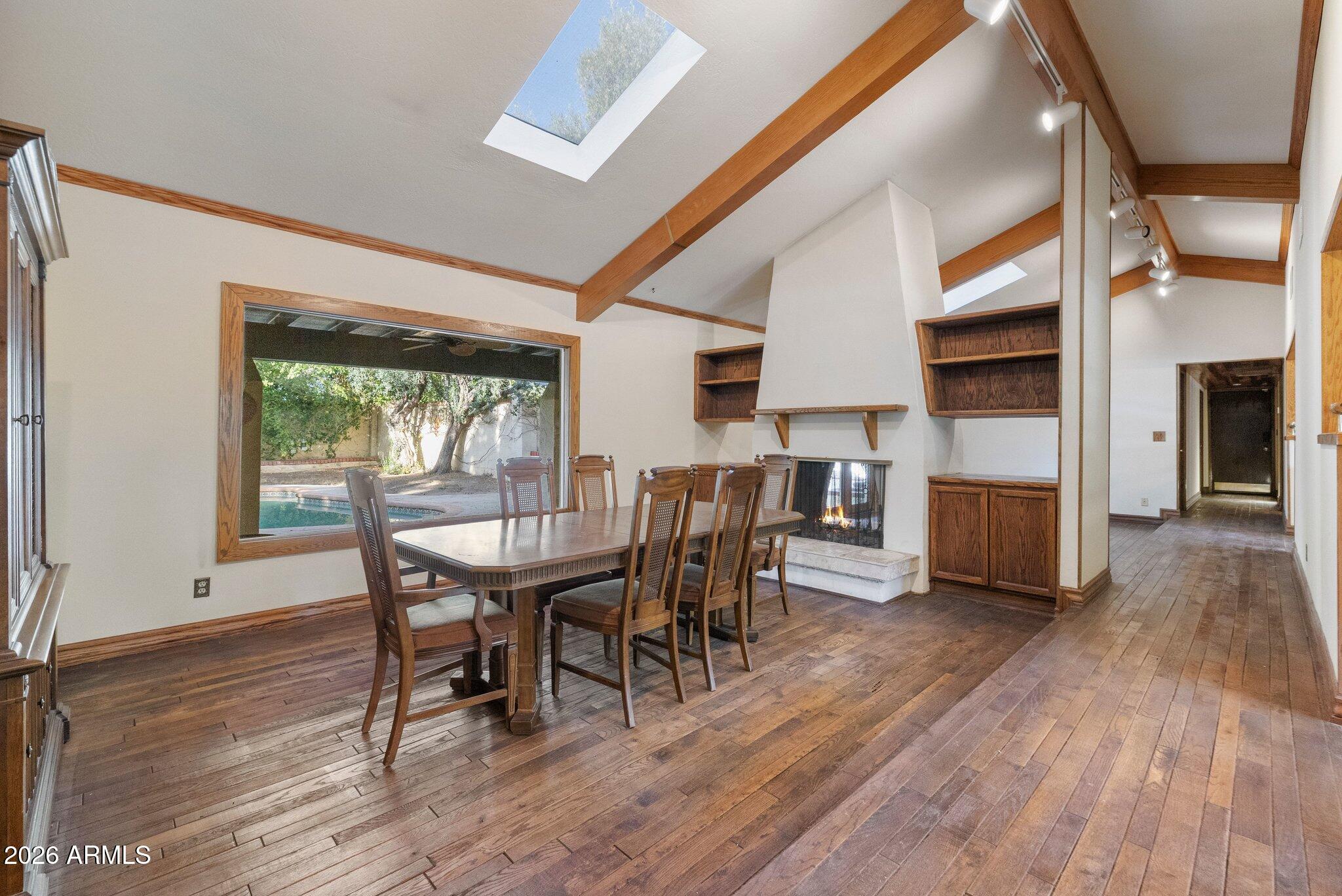 14 E ORANGEWOOD Avenue