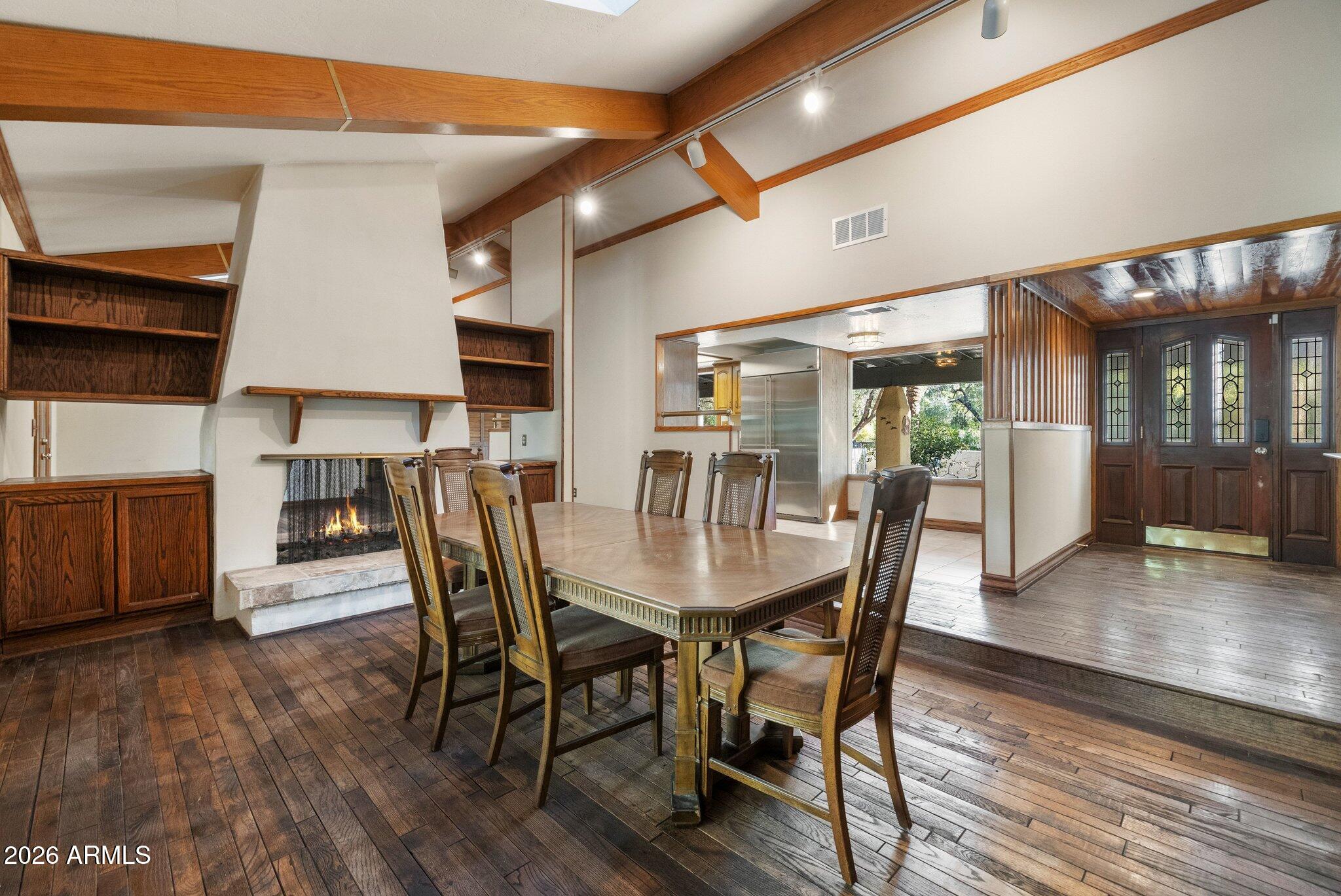 14 E ORANGEWOOD Avenue