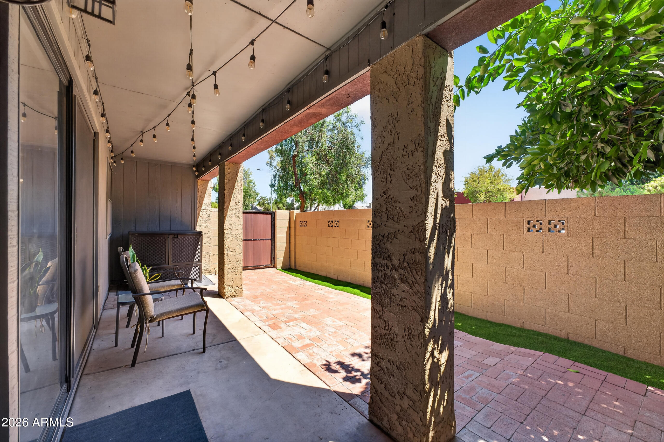 1730 W EMELITA Avenue 1042