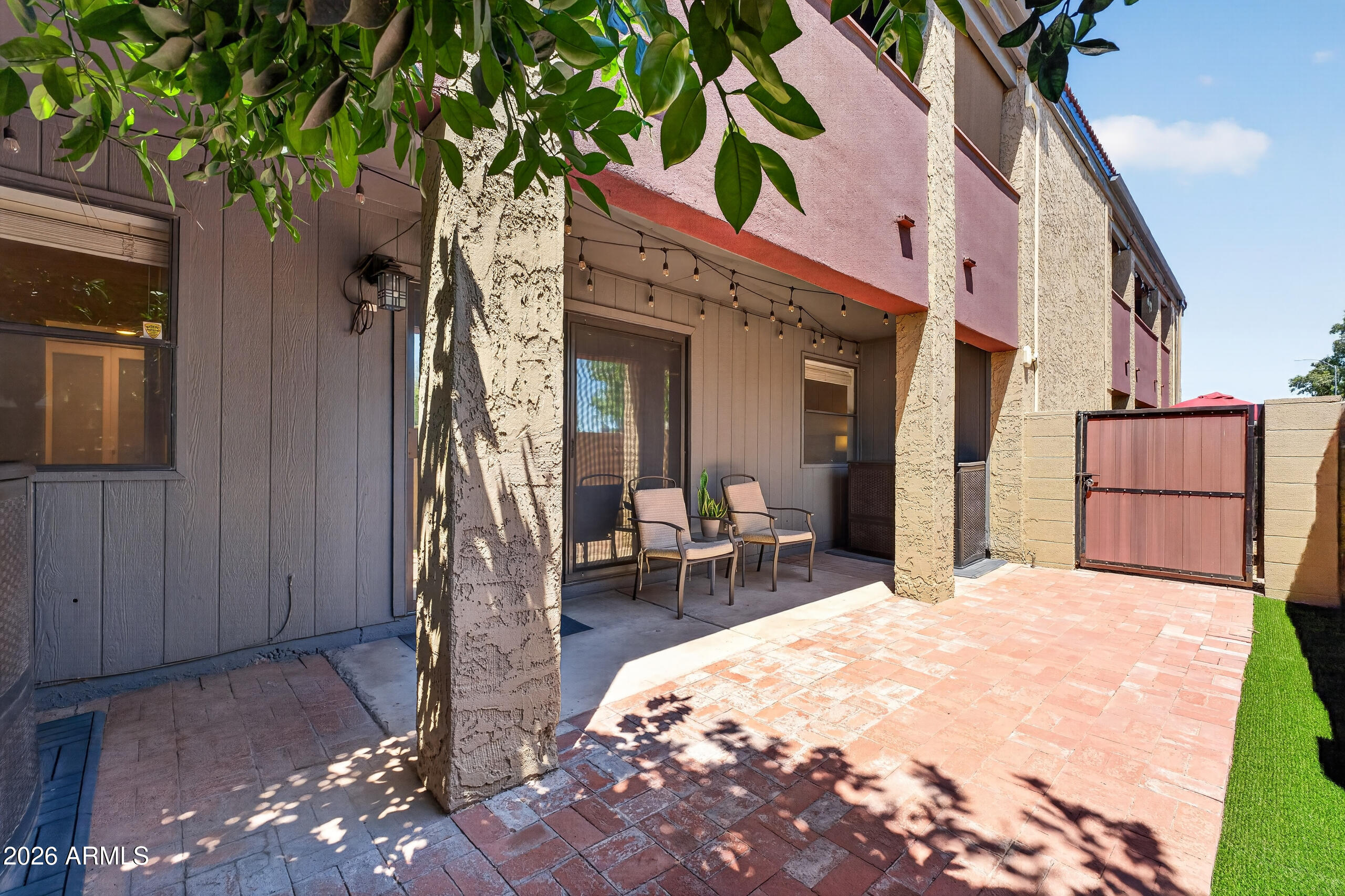 1730 W EMELITA Avenue 1042