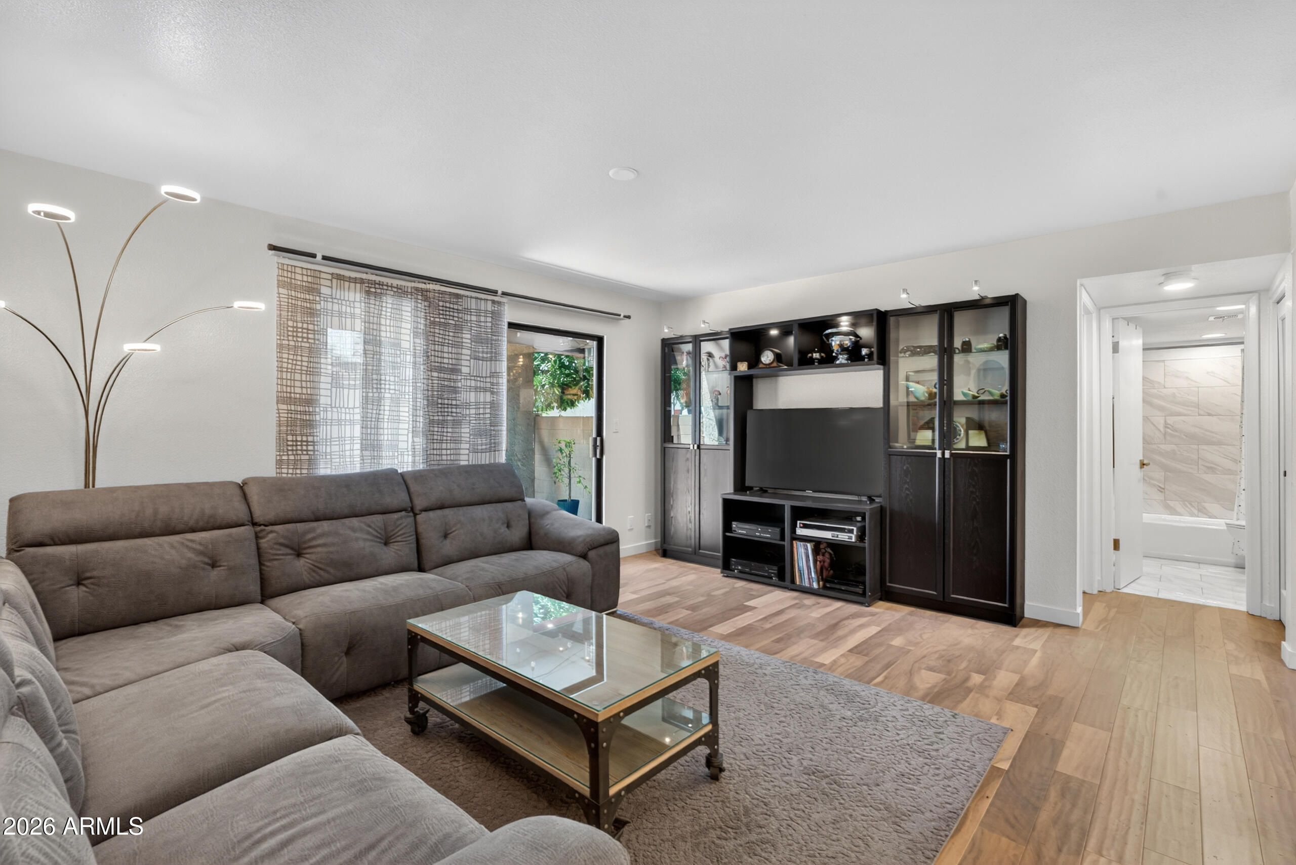 1730 W EMELITA Avenue 1042