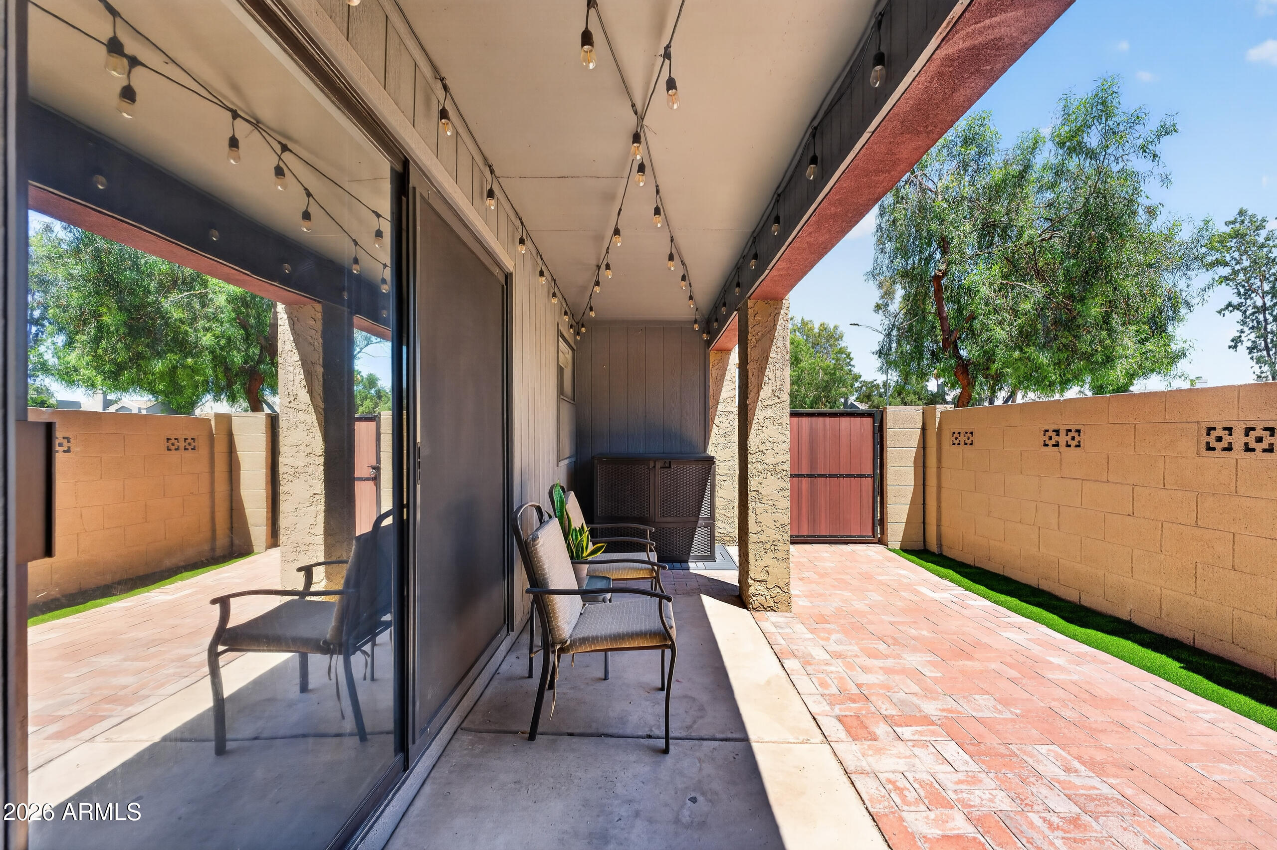 1730 W EMELITA Avenue 1042