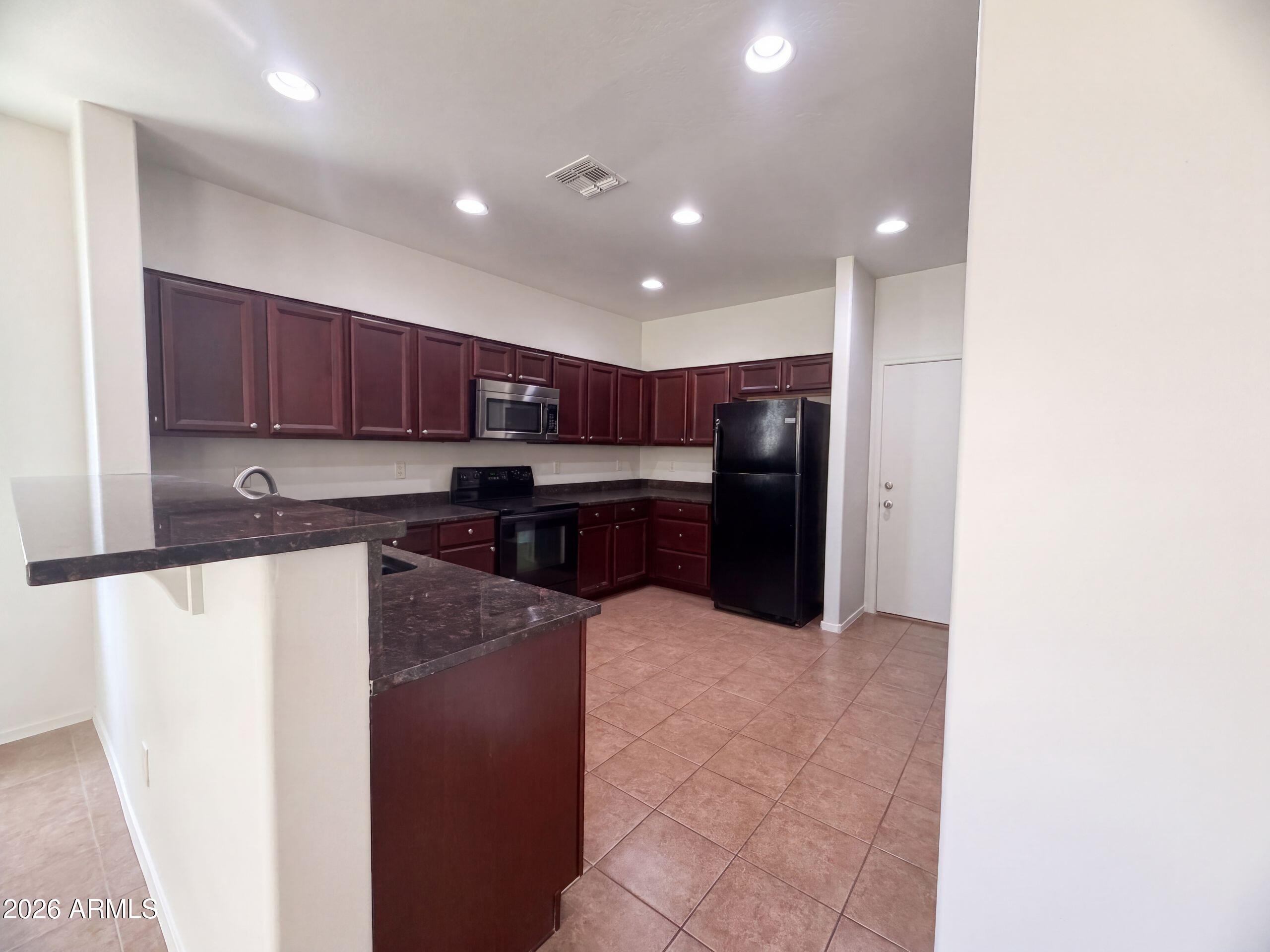 936 E CRIMM Road