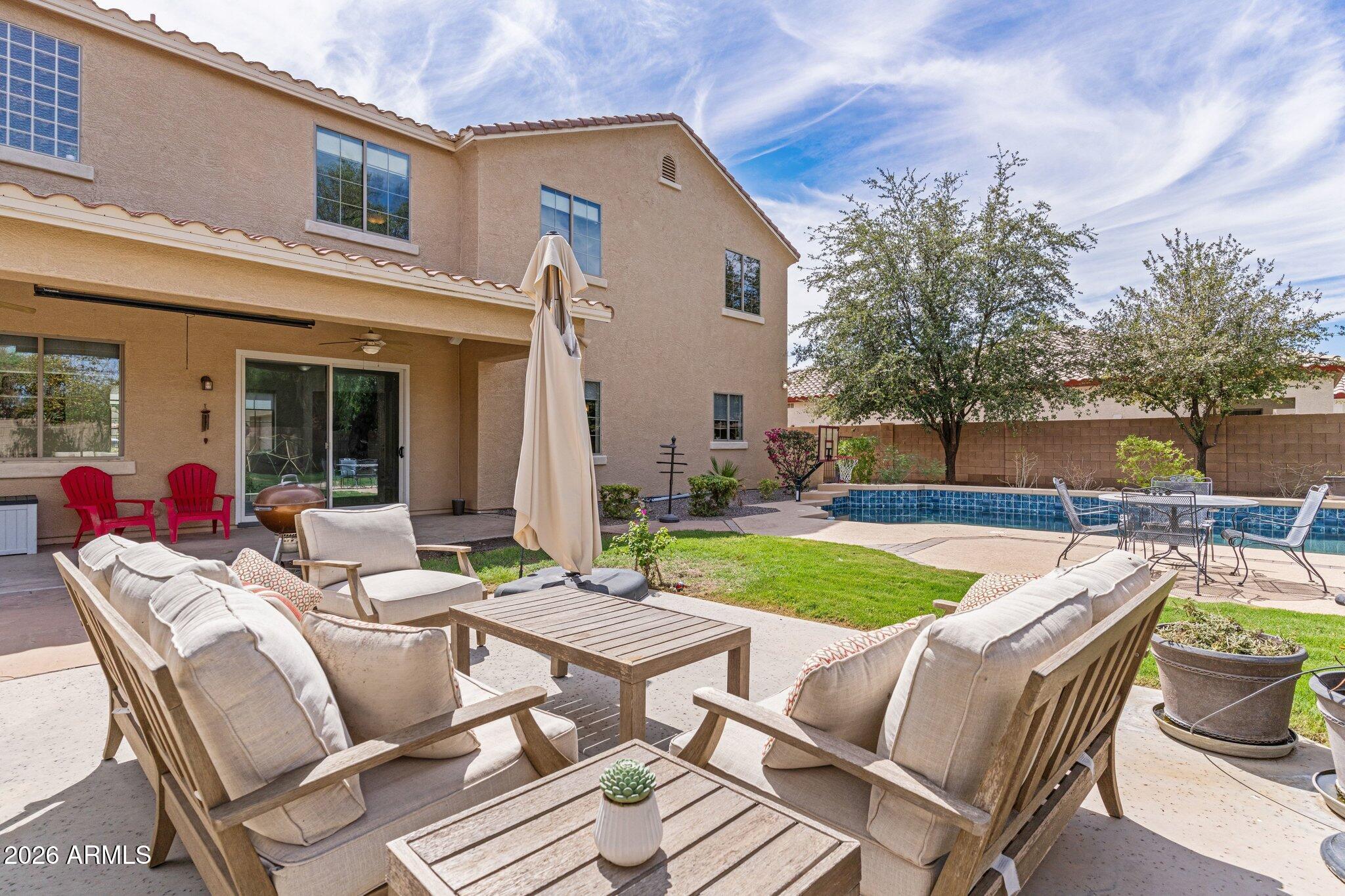 2894 E JANELLE Way