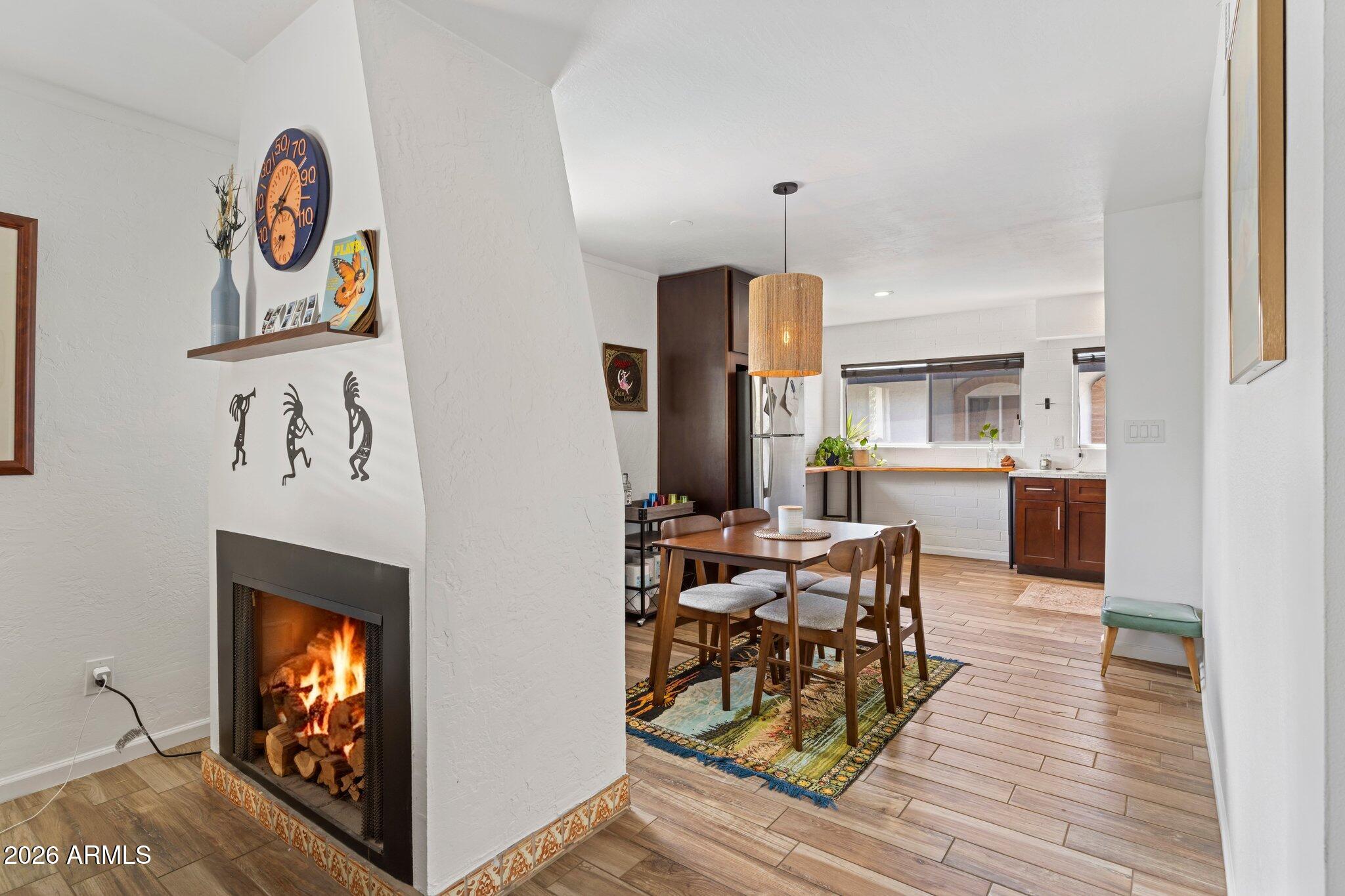 3637 E MONTEROSA Street 17