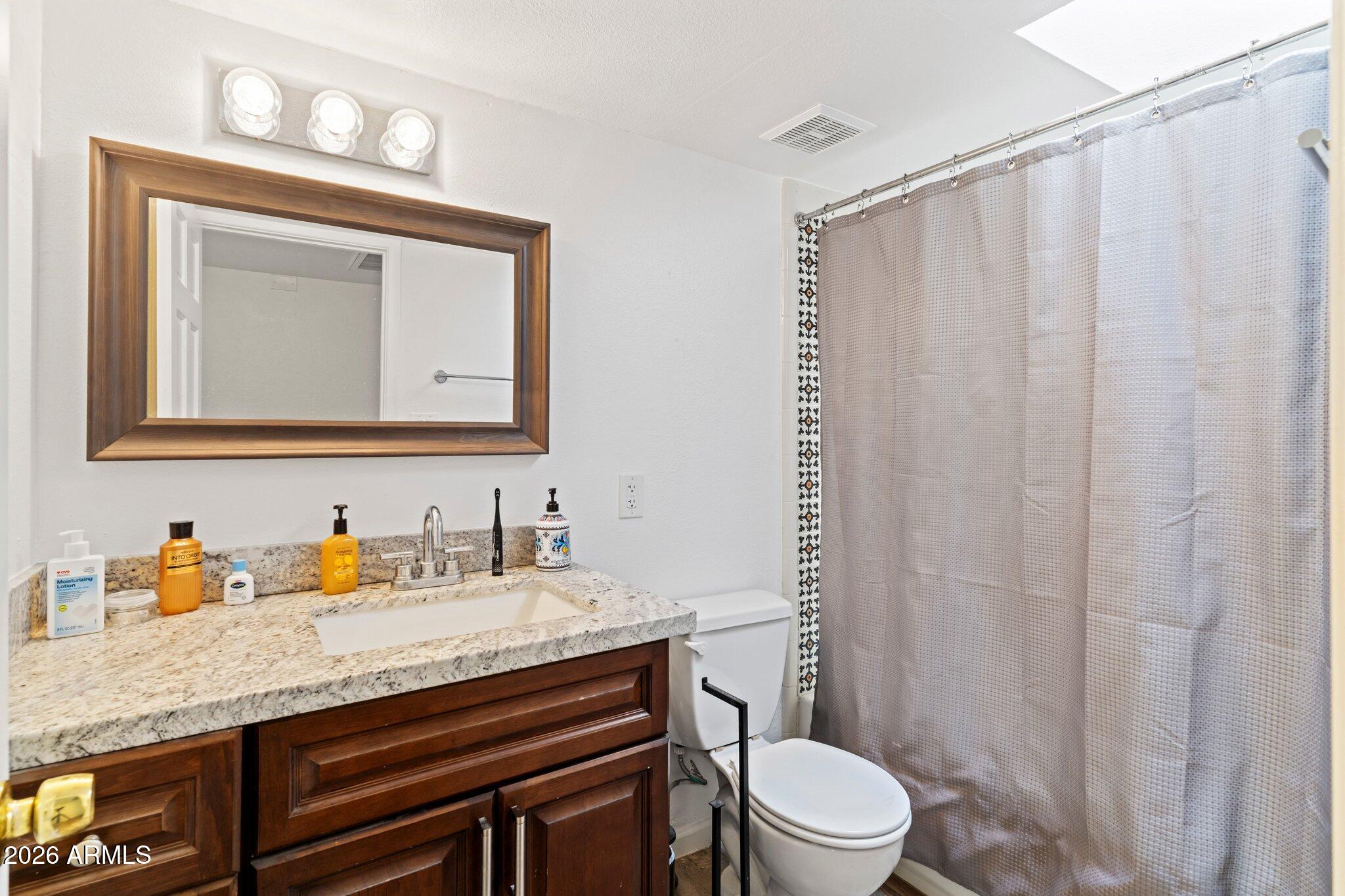 3637 E MONTEROSA Street 17