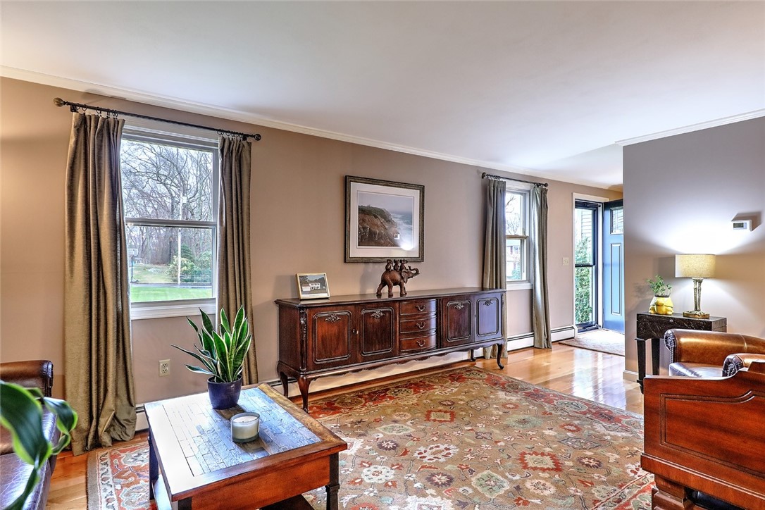 10 Carmina Circle
