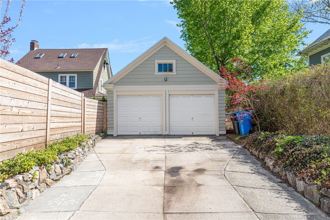 1417 Narragansett Boulevard