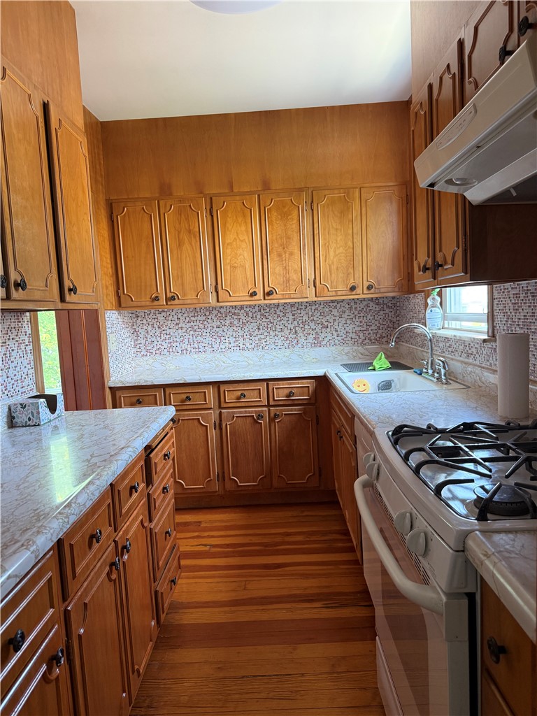 856 Hope Street 2