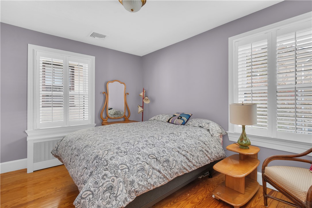 404 Lloyd Avenue 404