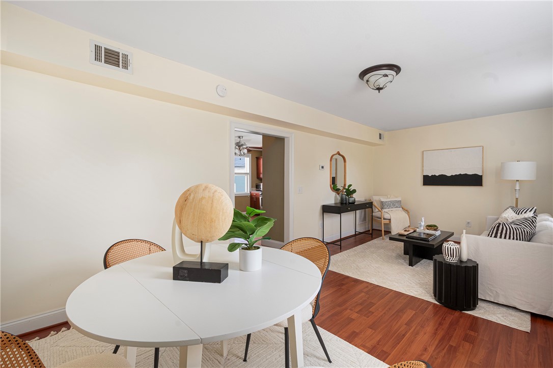 331 Williams Street 7