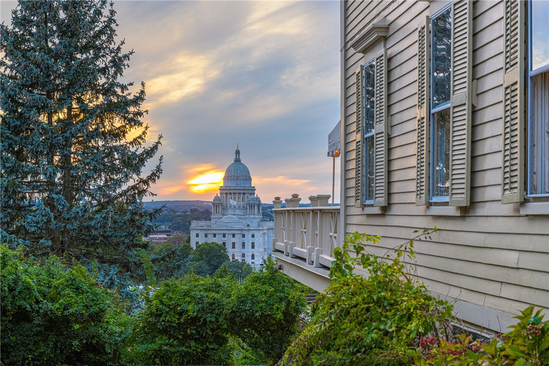 98 Congdon Street