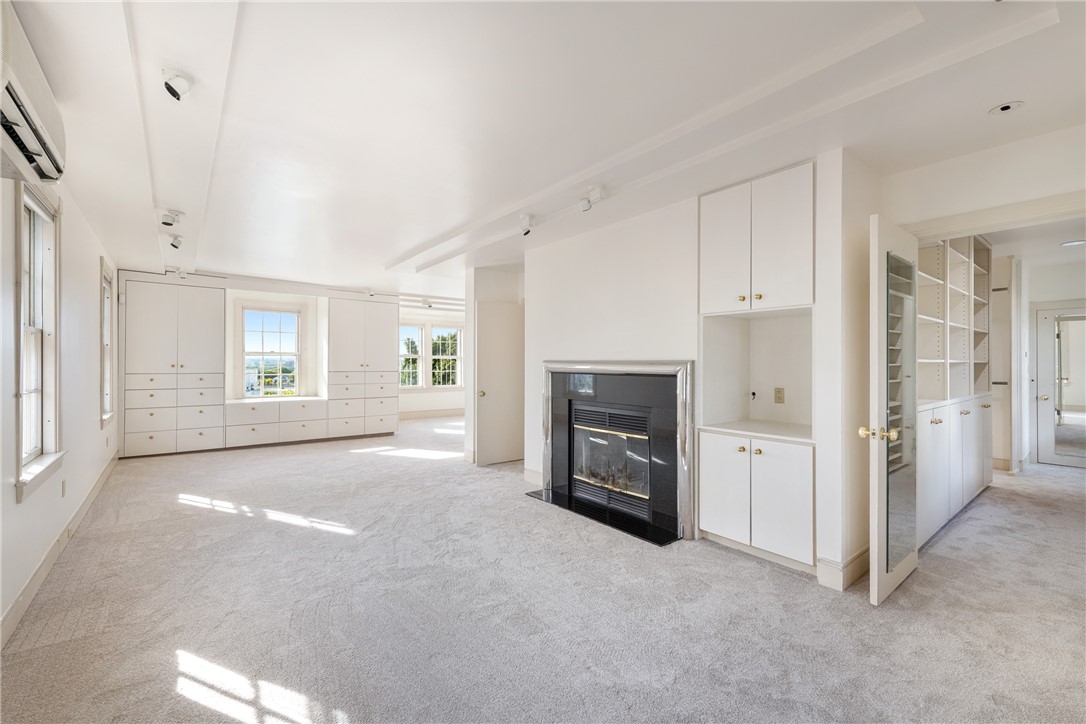 98 Congdon Street