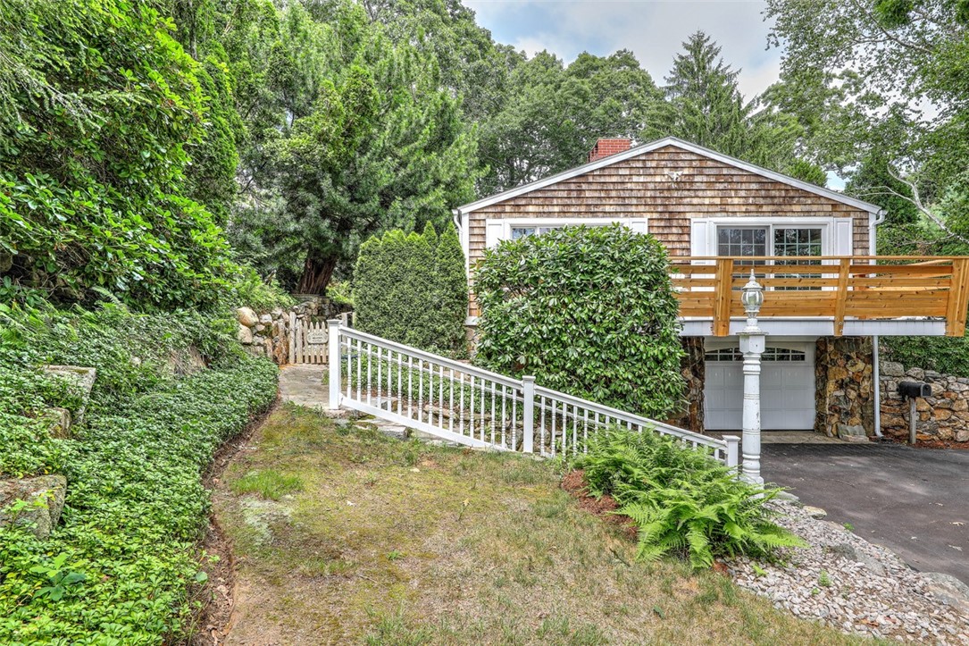 90 Wright Avenue