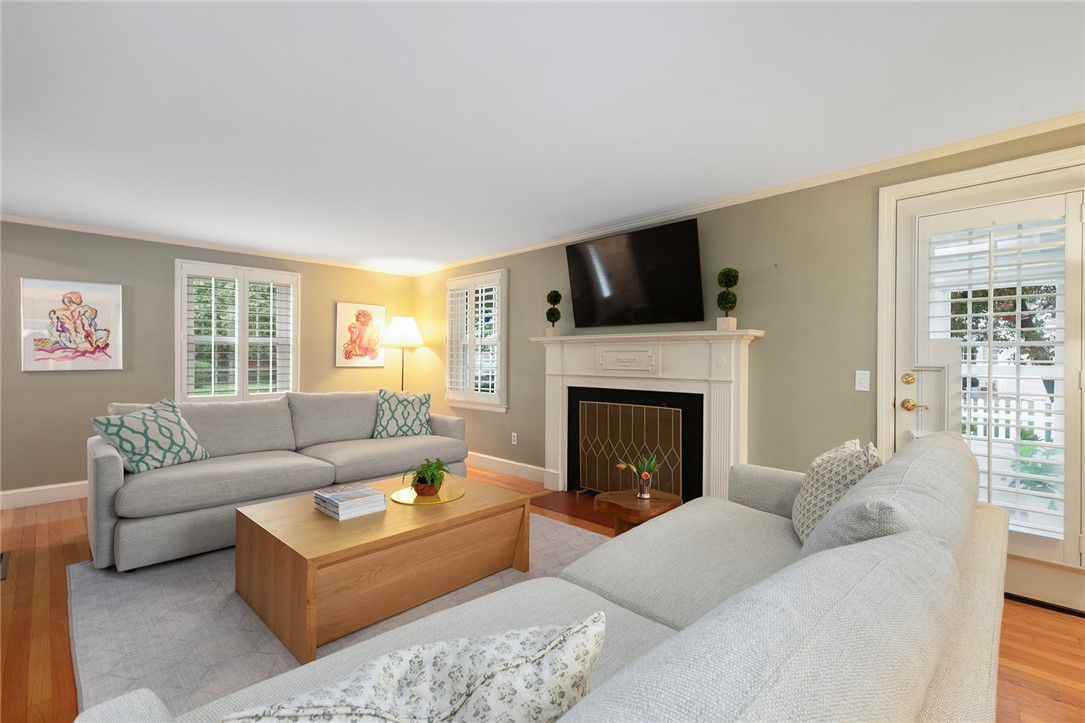 15 Elmsgate Way